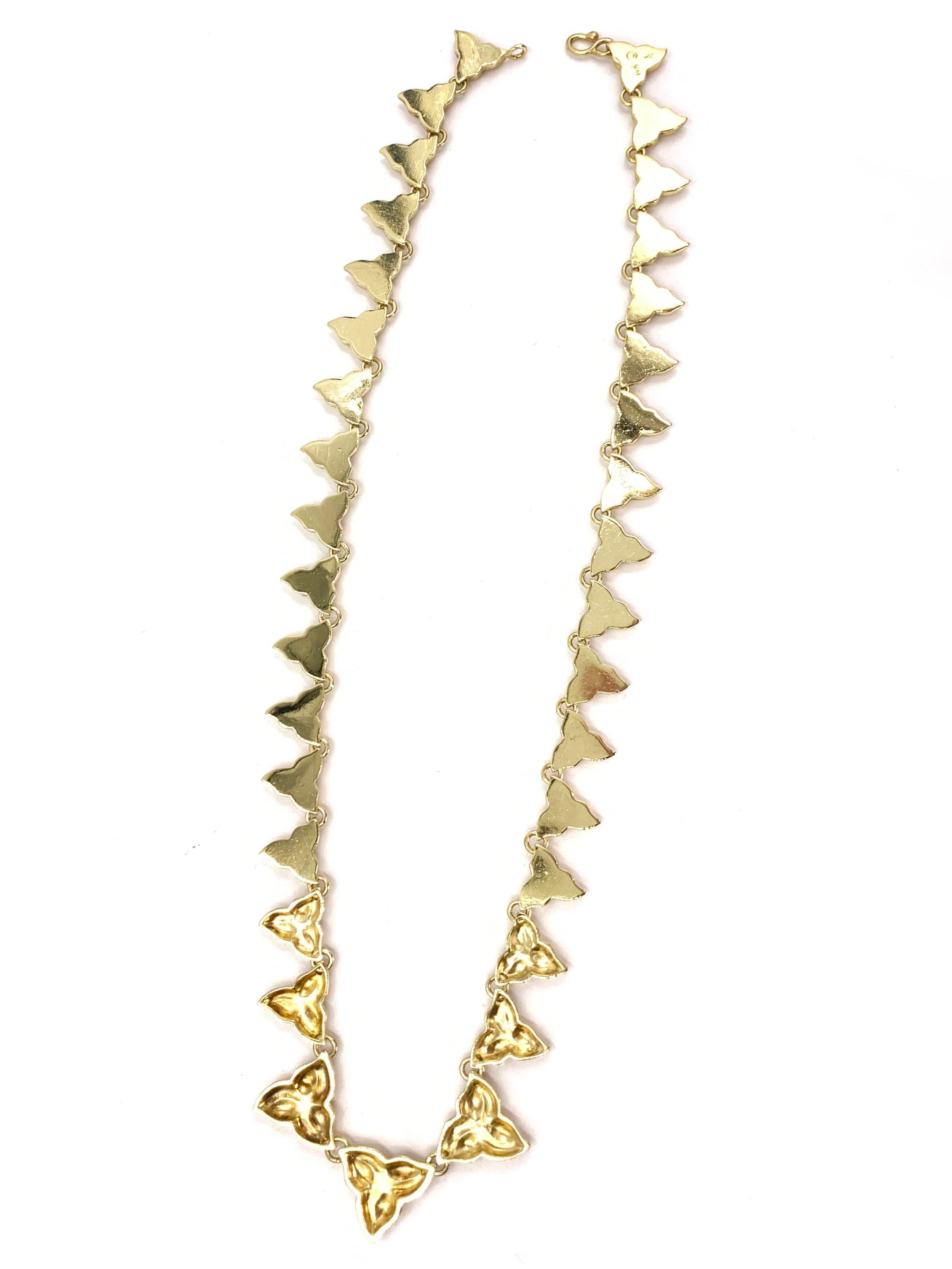 Women's 18 Karat Yellow Gold Flower Link Necklace For Sale