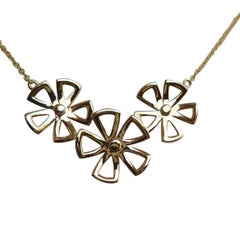 18 Karat Yellow Gold Flower Necklace from Our Botanical Collection