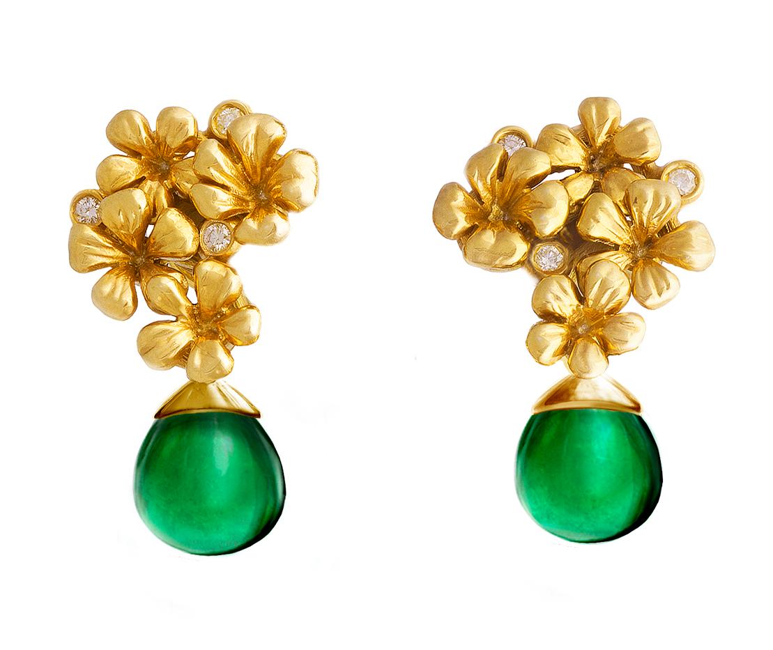 18 Karat Yellow Gold Flowers Clip-on Earrings by the Artist with Diamonds For Sale 14