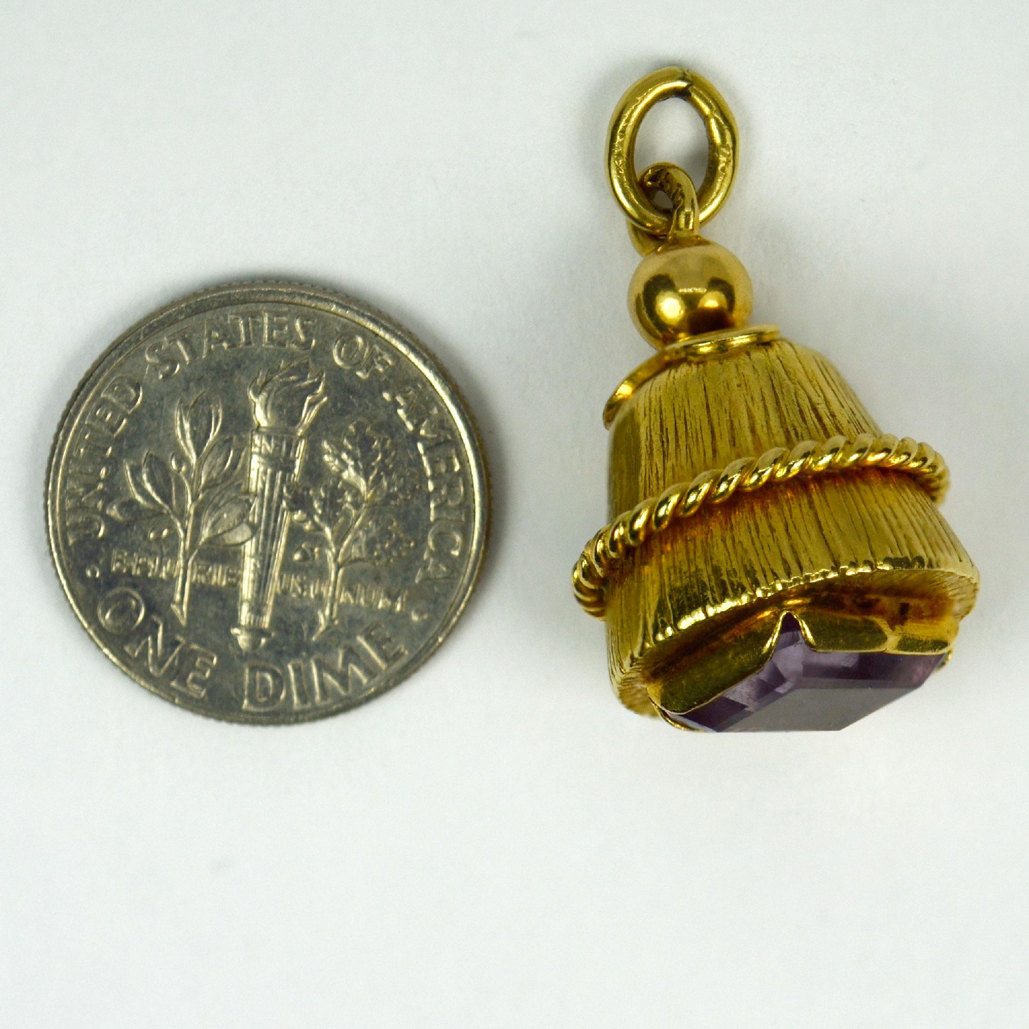 18 Karat Yellow Gold Foiled Pink Rock Crystal Barrel Charm Pendant In Good Condition For Sale In London, GB