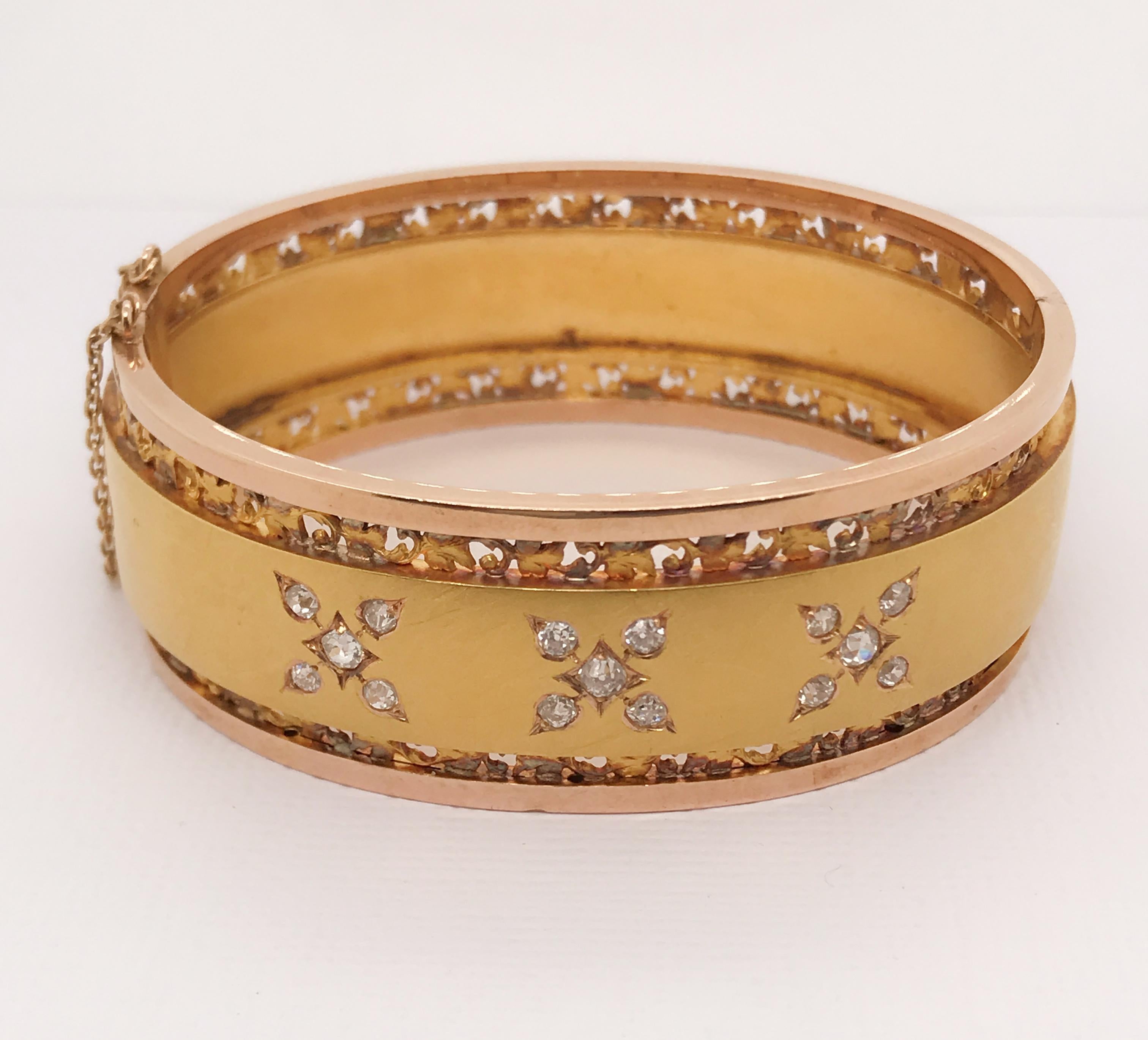 18 Karat Yellow Gold French Diamond Bangle 3