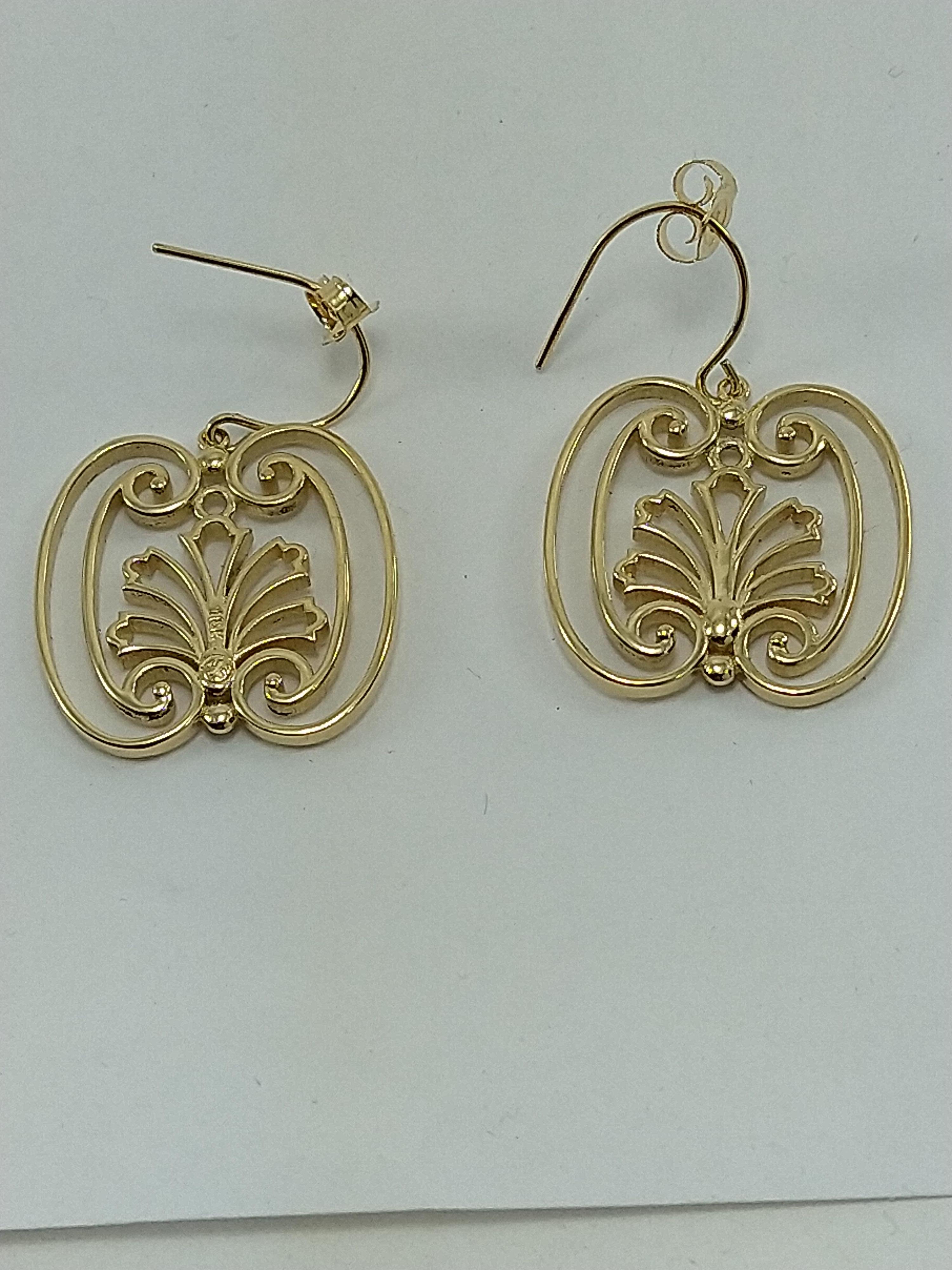 18 Karat Yellow Gold French Gate Dangle Earrings For Sale 7