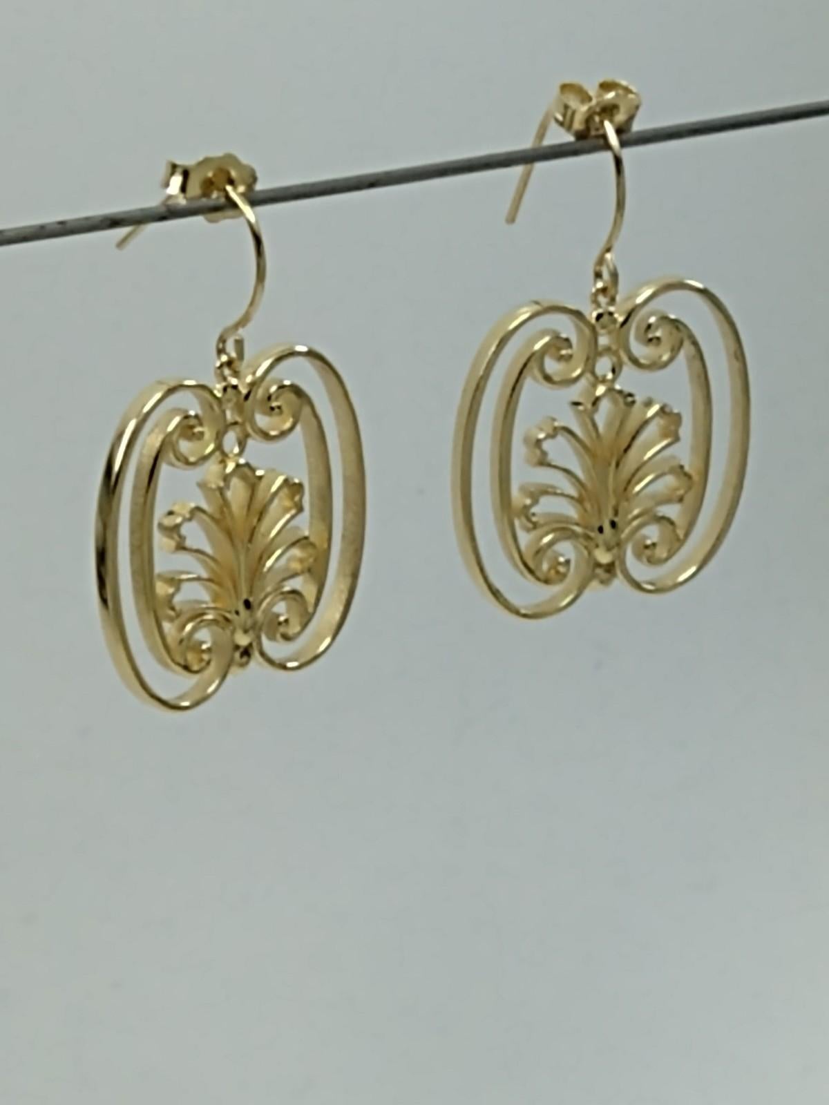 18 Karat Yellow Gold French Gate Dangle Earrings For Sale 4