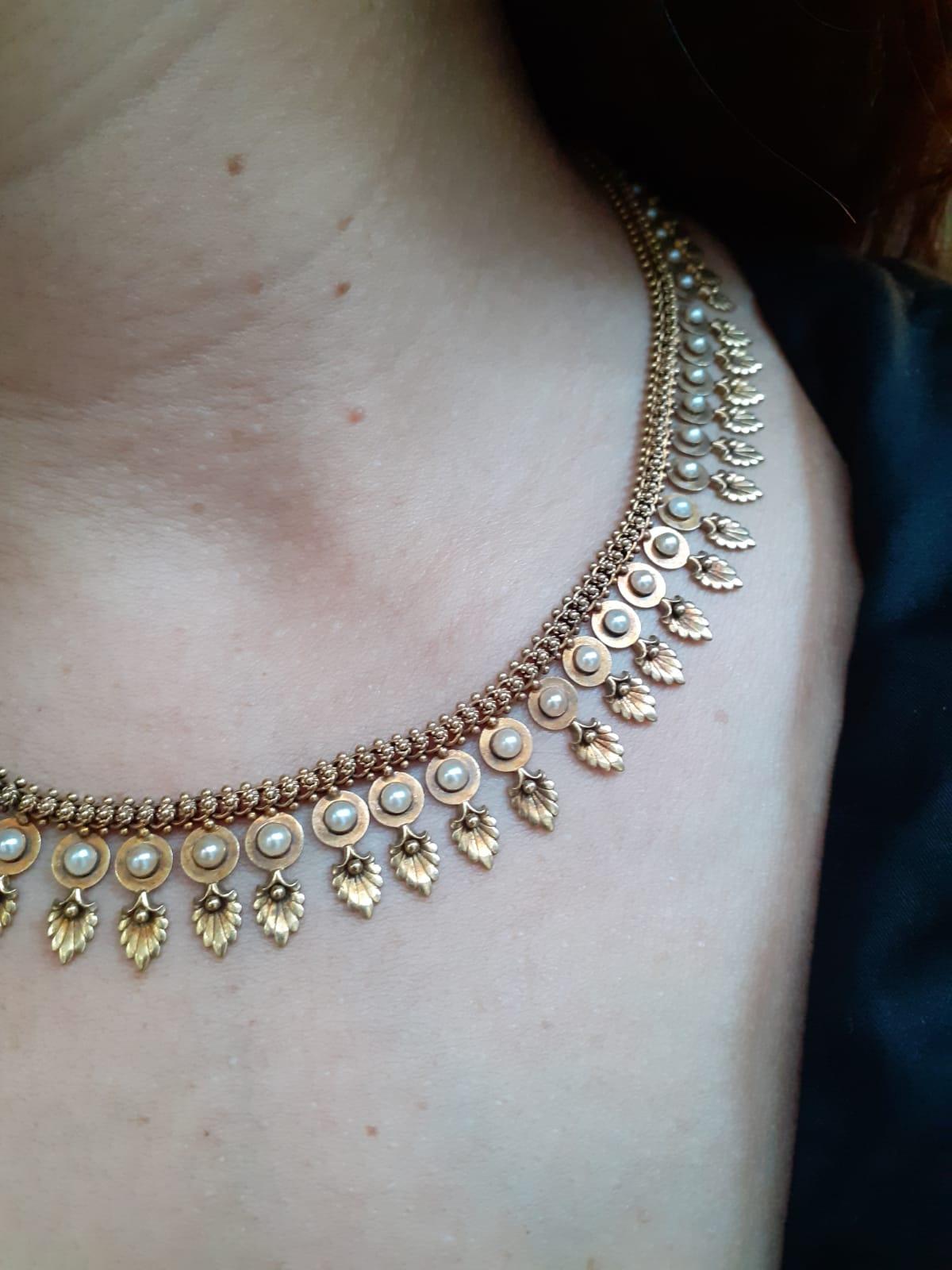 18 Karat Yellow Gold Fringe Pearl Set Necklace, Circa 1960 1