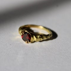 18 Karat Yellow Gold Garnet Solitaire Ring