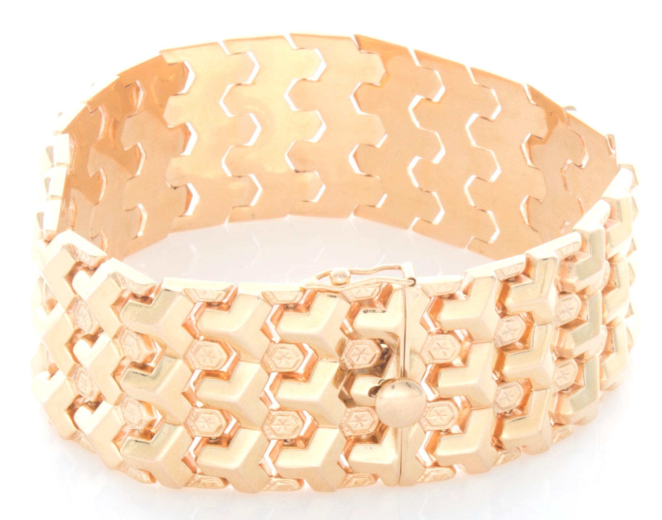 Women's 18 Karat Yellow Gold Geometric Link Bracelet For Sale