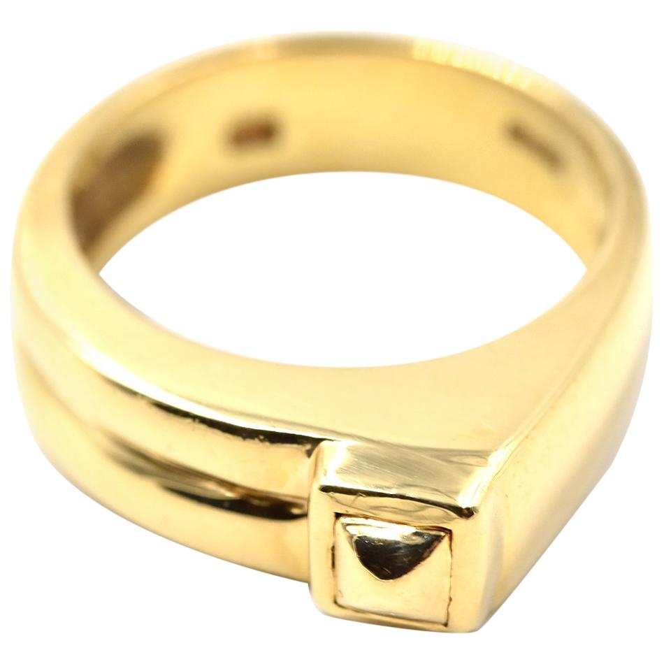 18 Karat Yellow Gold Geometric Stackable Band For Sale