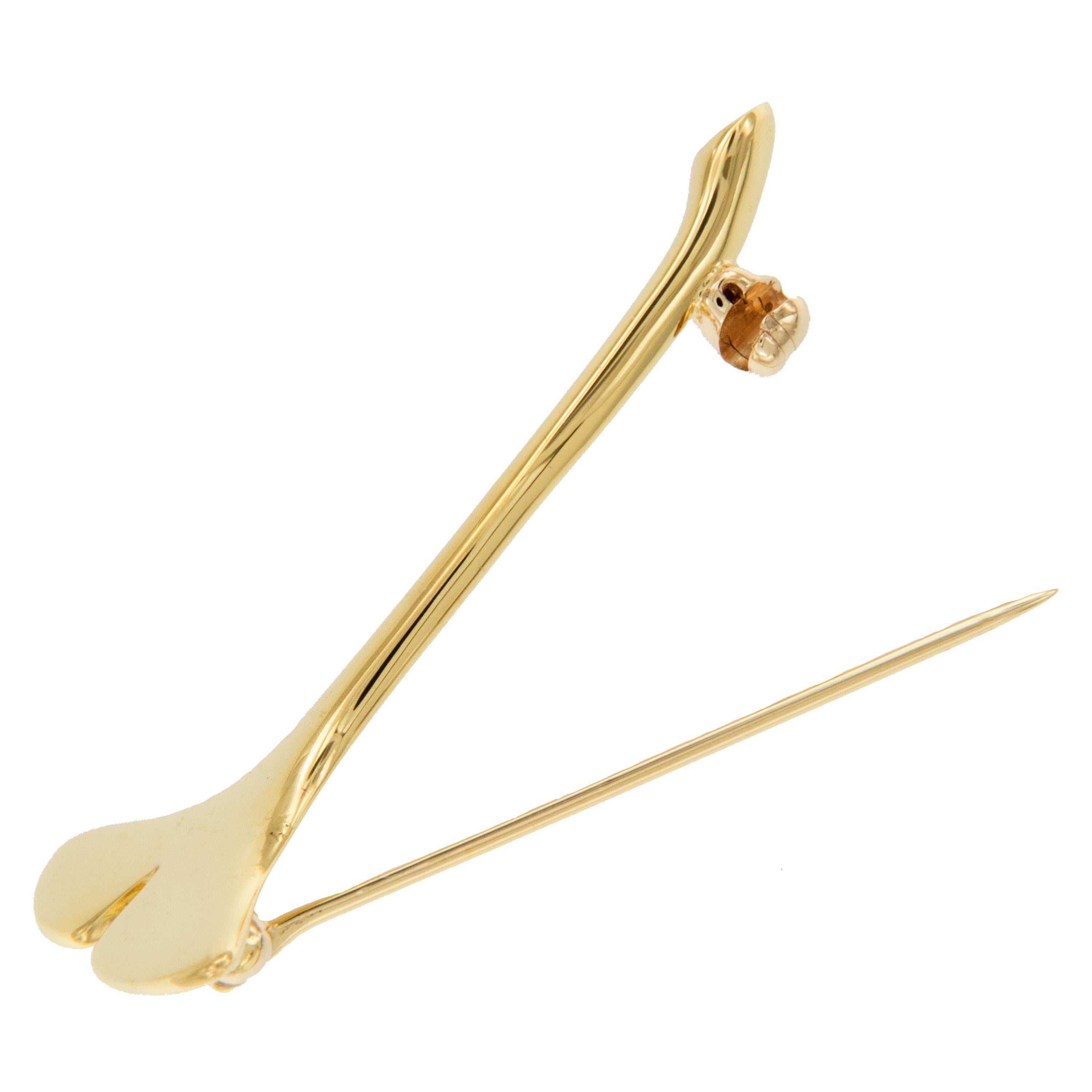 18 Karat Yellow Gold Ginkgo Leaf Brooch by Angela Cummings for Tiffany & Co. In Excellent Condition For Sale In Troy, MI