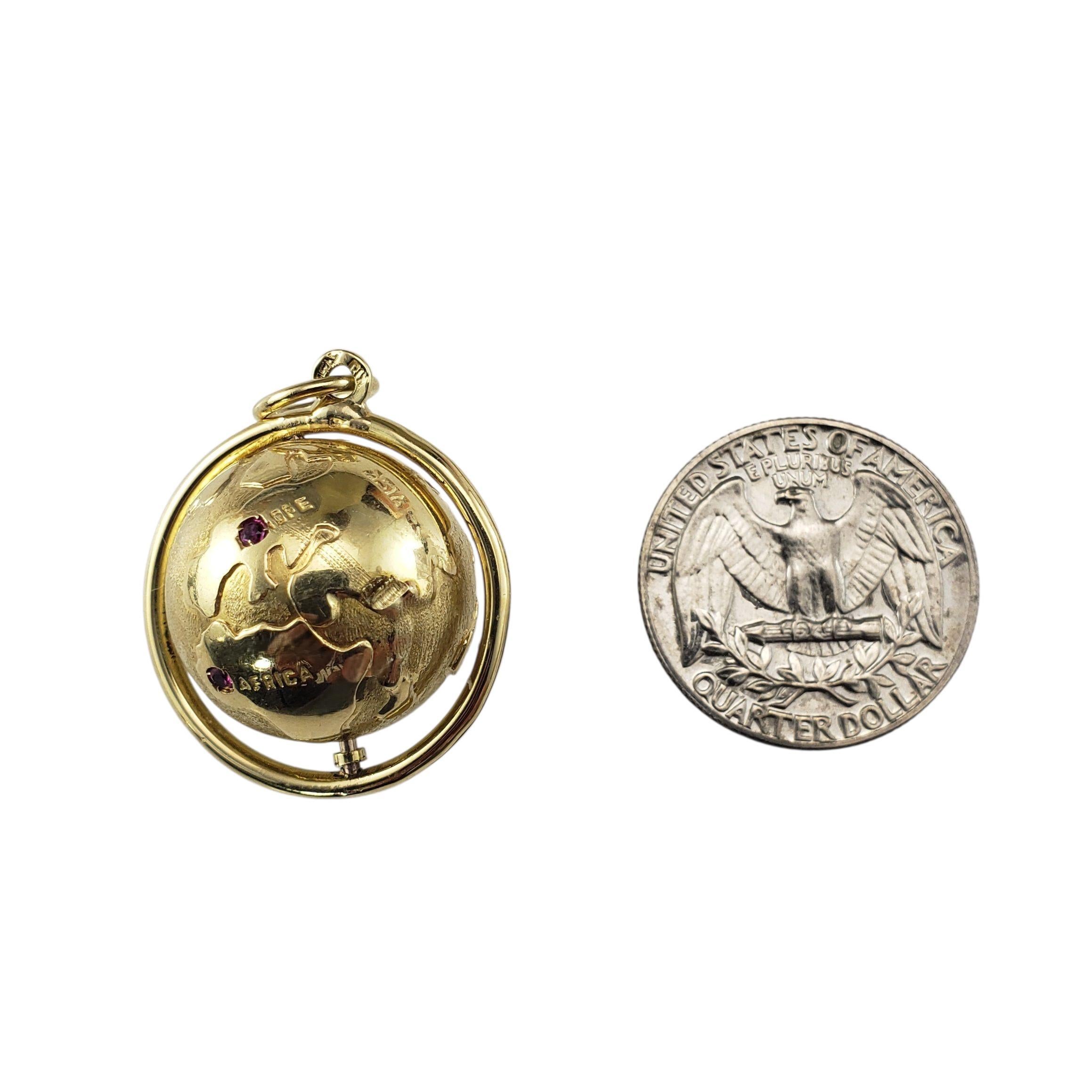 Charm Globe en or jaune 18 carats #22905 en vente 1