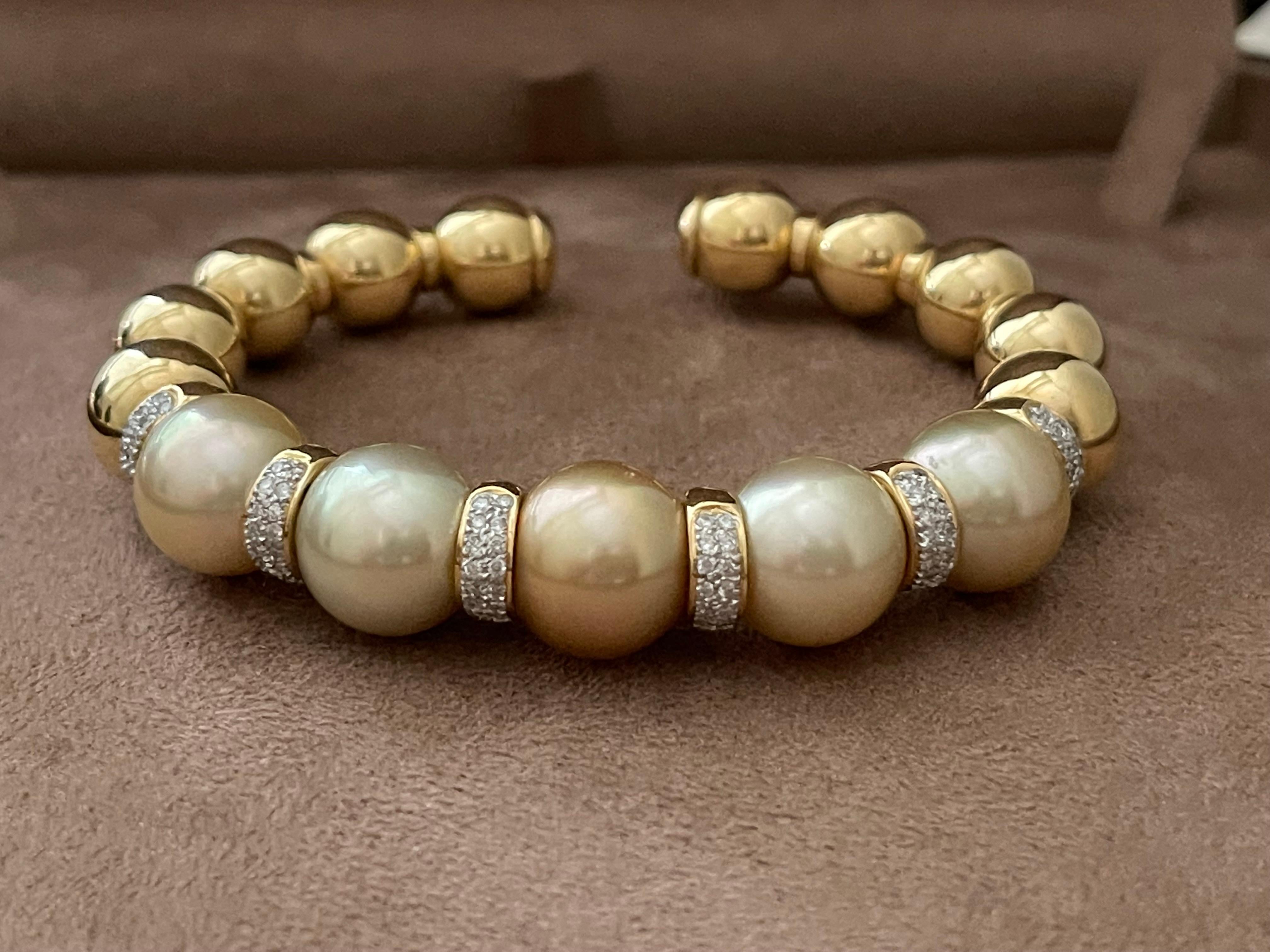 18 Karat Yellow Gold Golden South Sea Pearl and Diamond Bracelet / Bangle For Sale 4