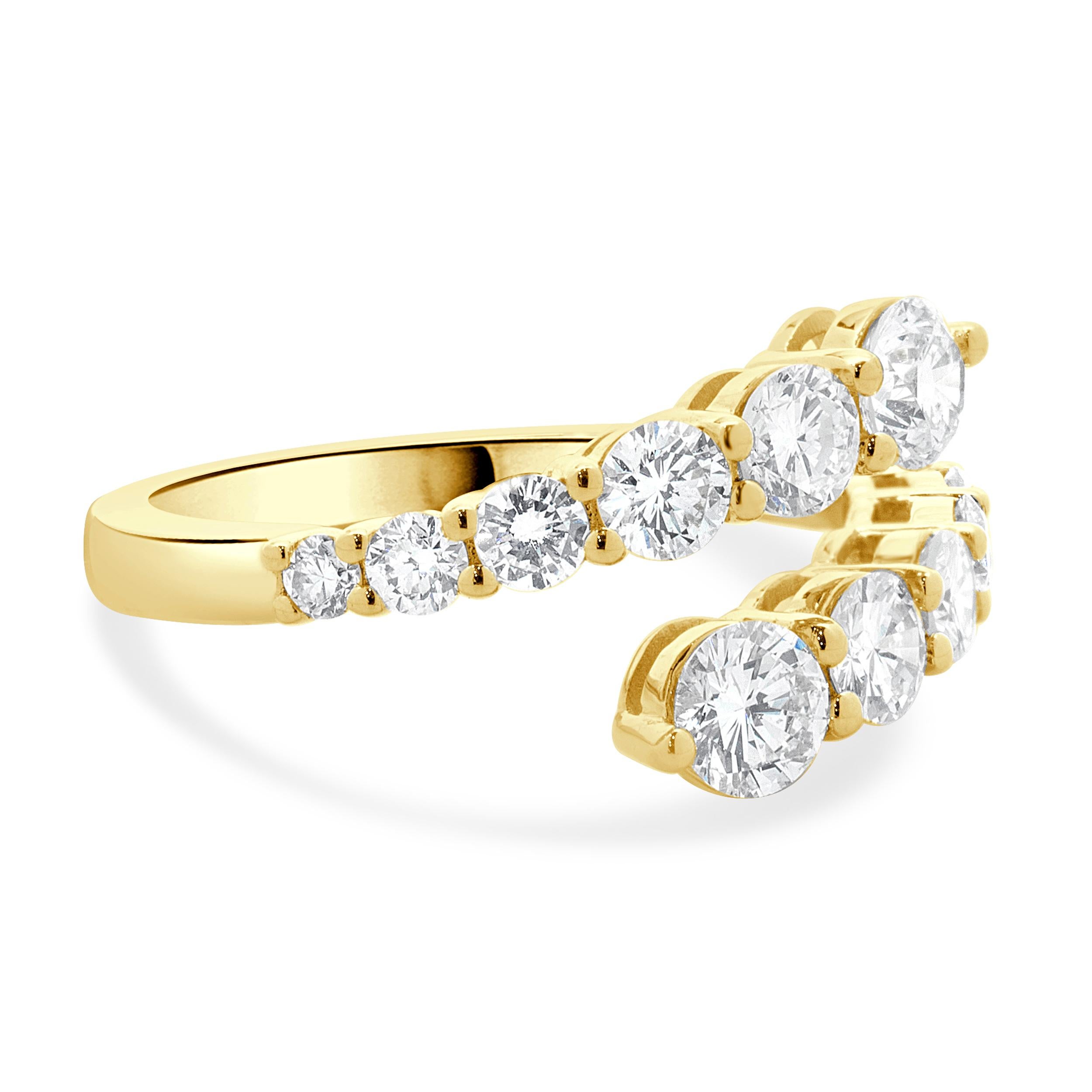 Round Cut 18 Karat Yellow Gold Graduated Diamond Bypass Ring For Sale