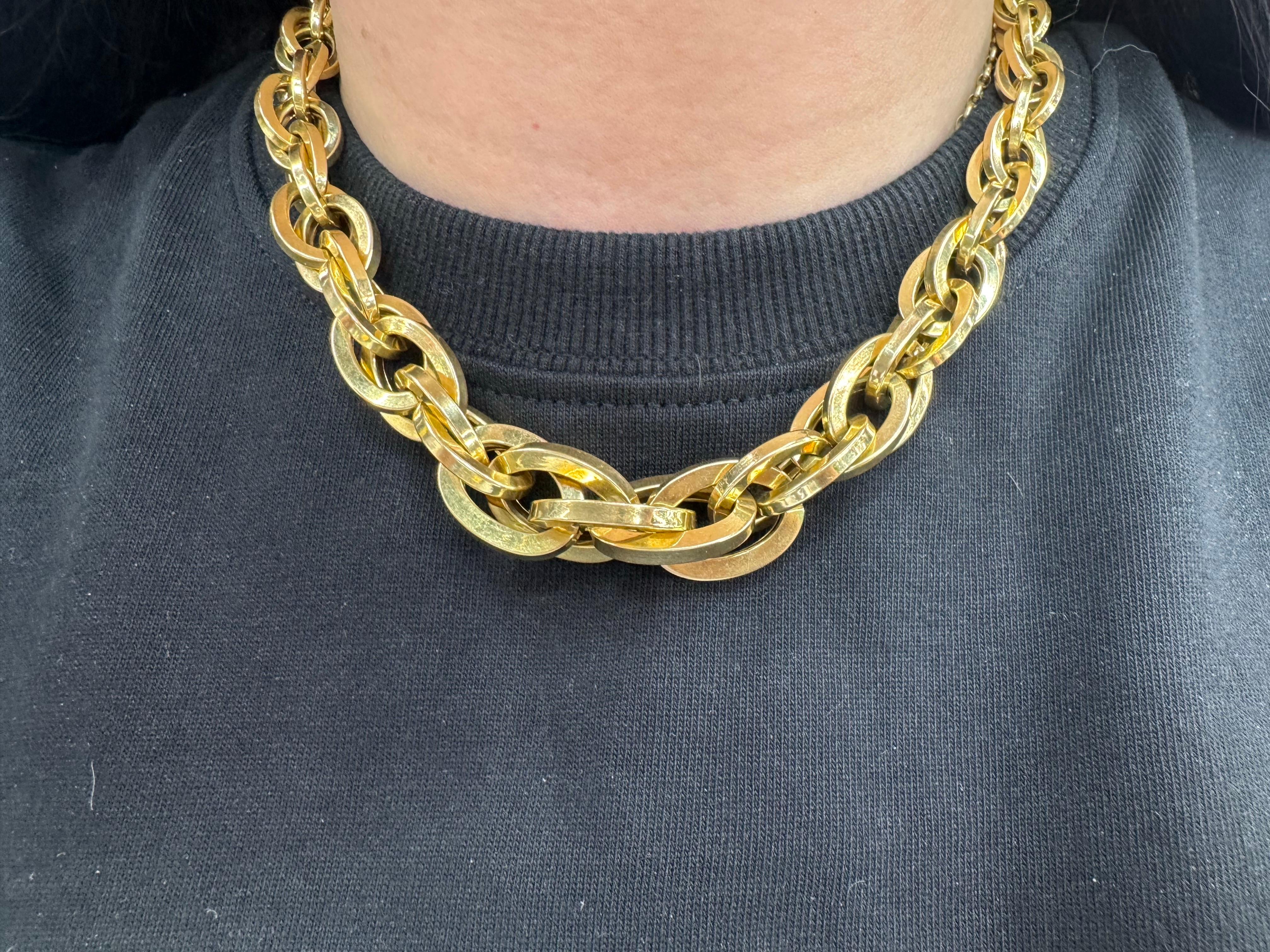 Donna Collana a maglie ovali graduate in oro giallo 18 carati 55,24 grammi 17