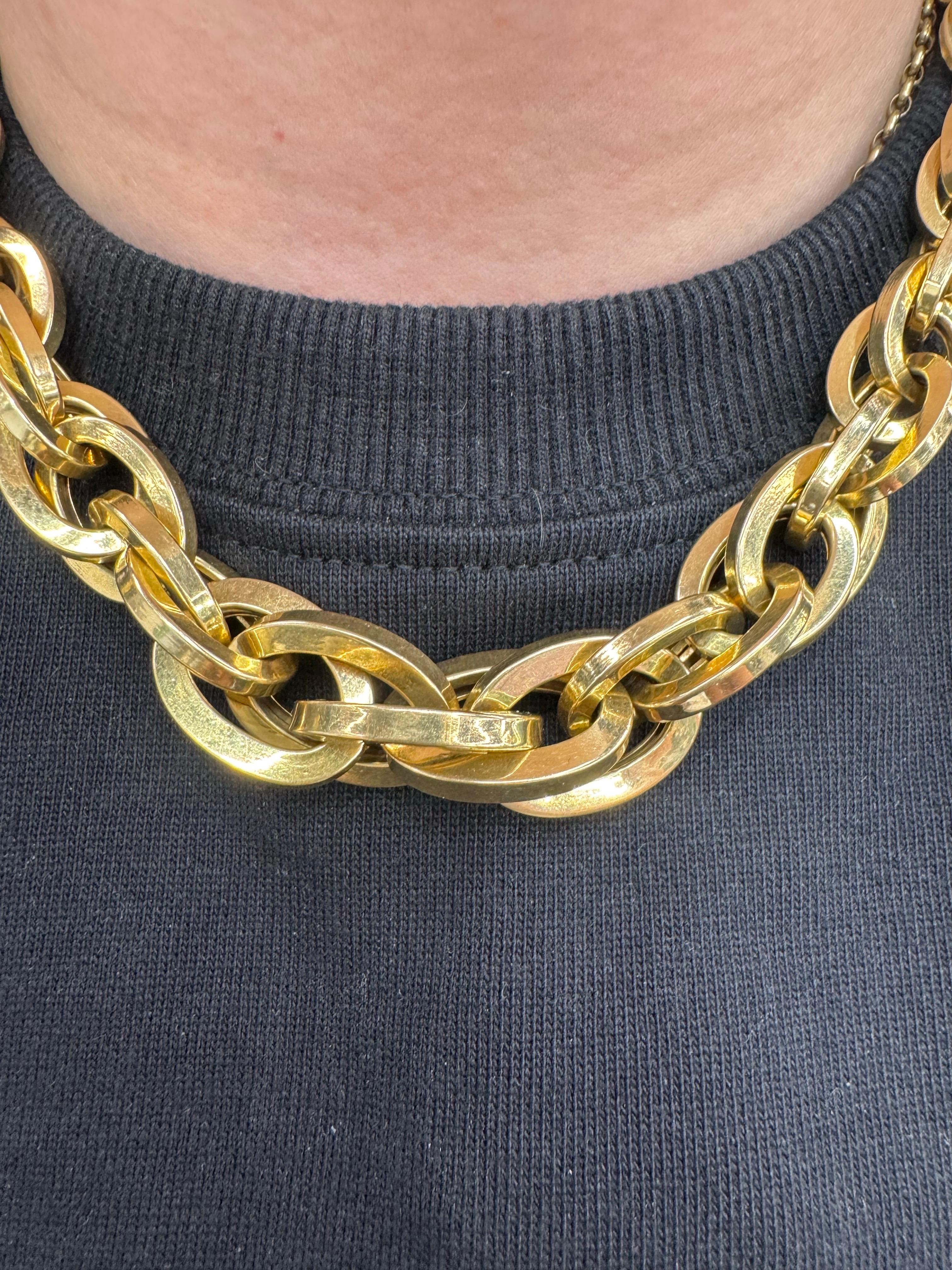 Collana a maglie ovali graduate in oro giallo 18 carati 55,24 grammi 17