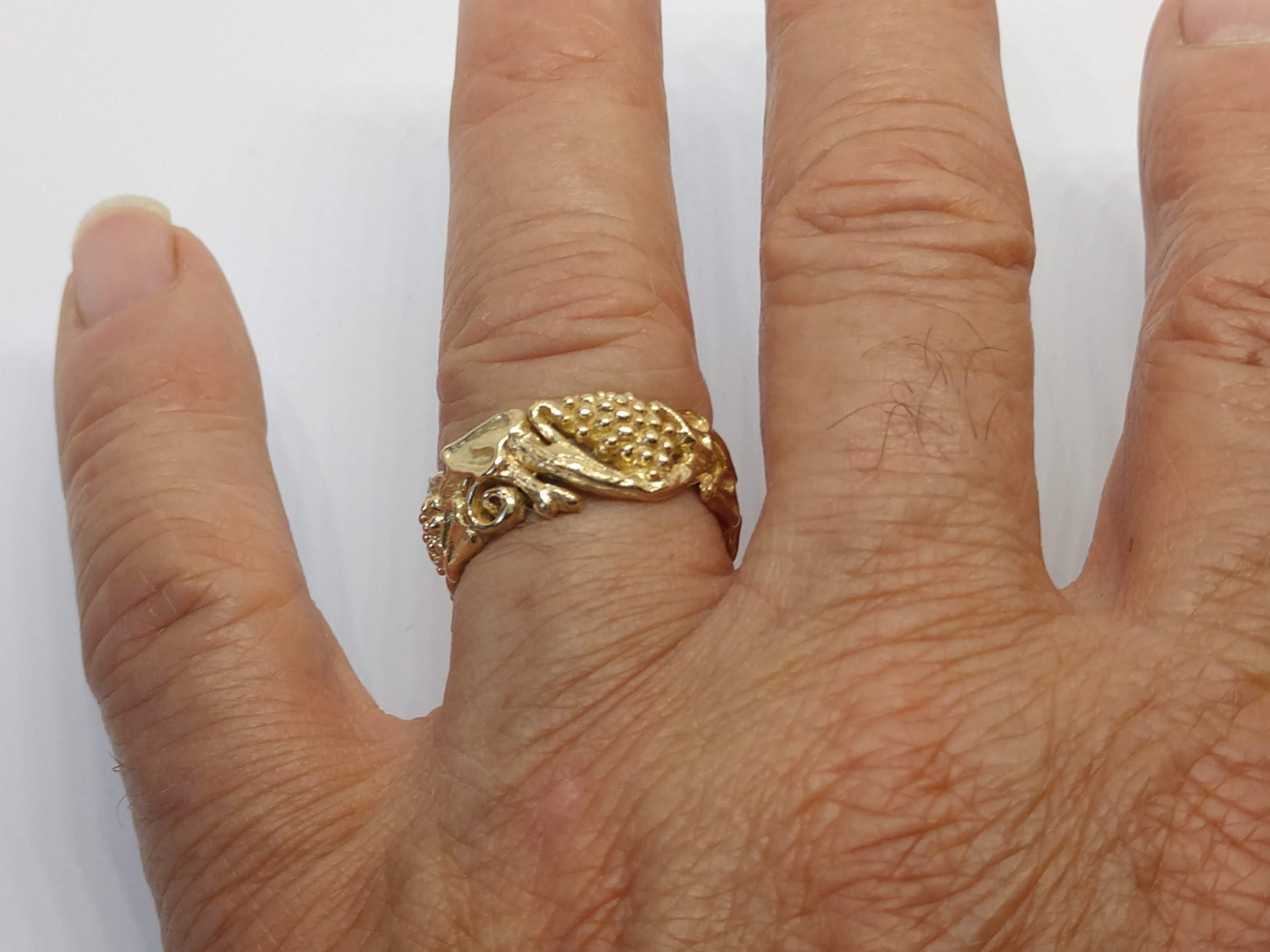 For Sale:  18 Karat Yellow Gold Grapes, Vines, and Leaves Ring 3