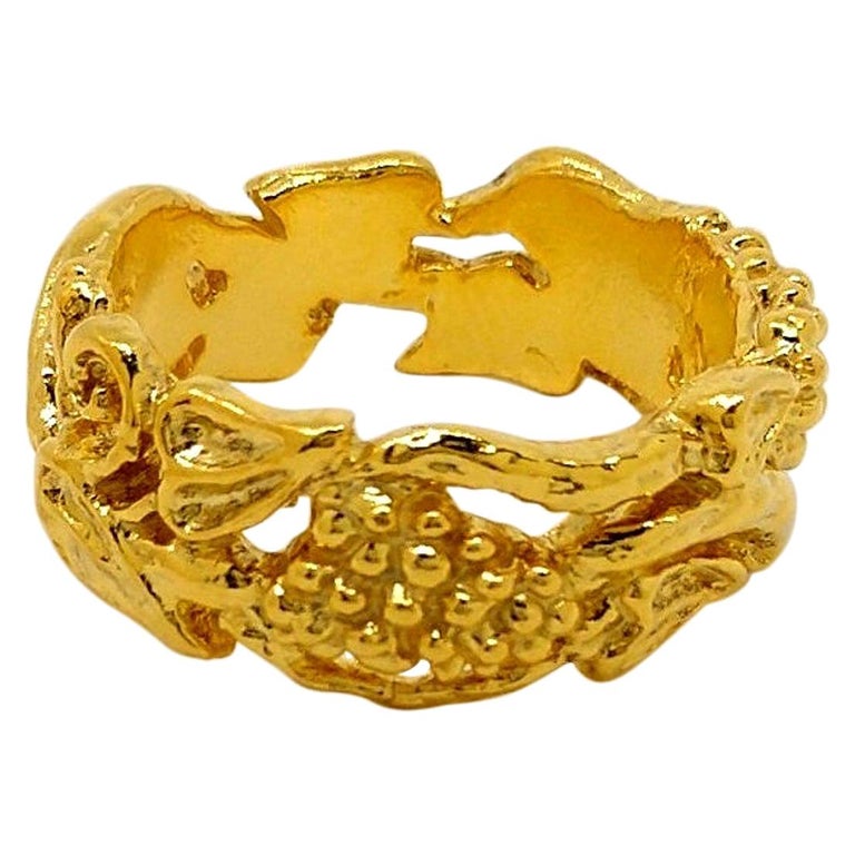 For Sale:  18 Karat Yellow Gold Grapes, Vines, and Leaves Ring