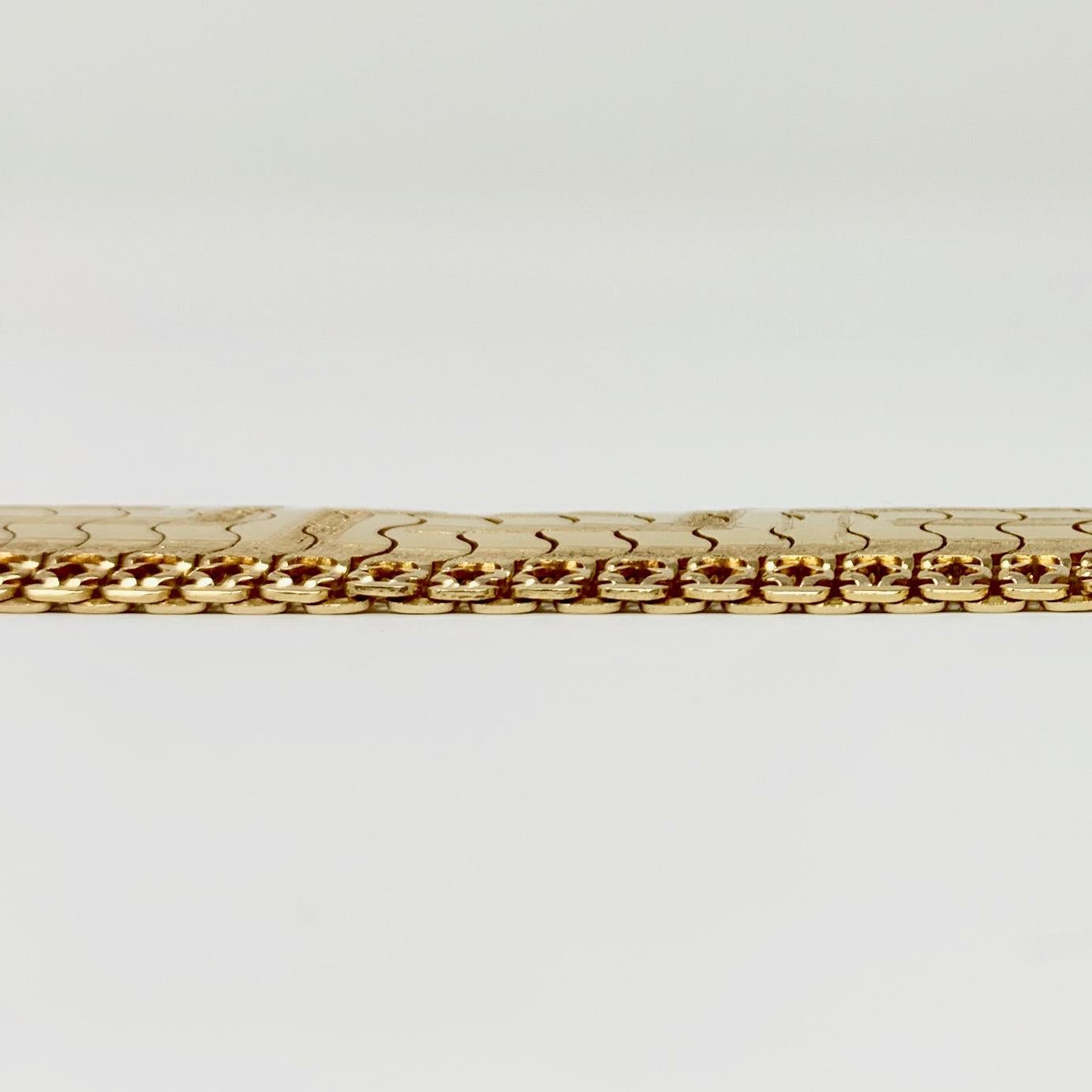 Women's 18 Karat Yellow Gold Greek Key Link Design Fancy Bracelet