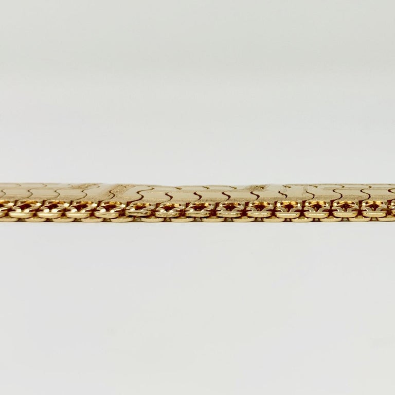 Women's 18 Karat Yellow Gold Greek Key Link Design Fancy Bracelet