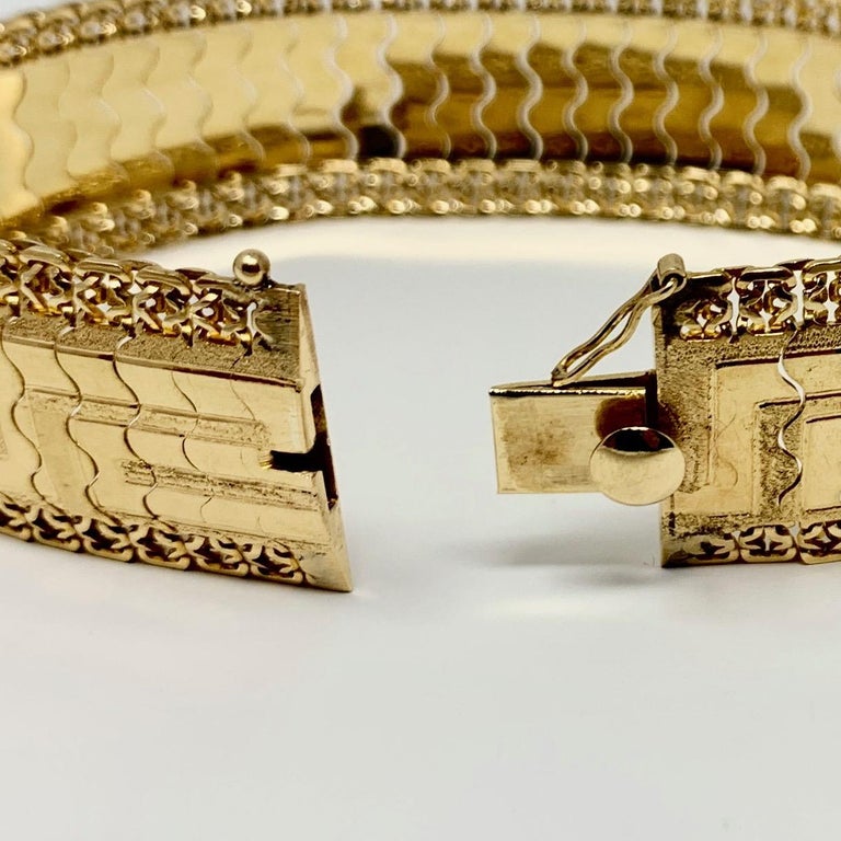 18 Karat Yellow Gold Greek Key Link Design Fancy Bracelet 1