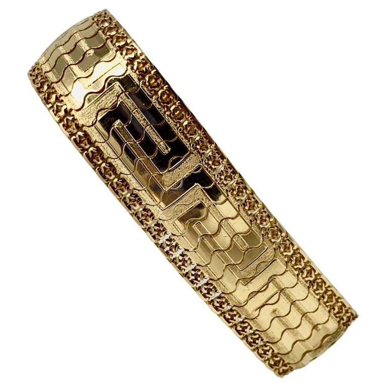 18 Karat Yellow Gold Greek Key Link Design Fancy Bracelet