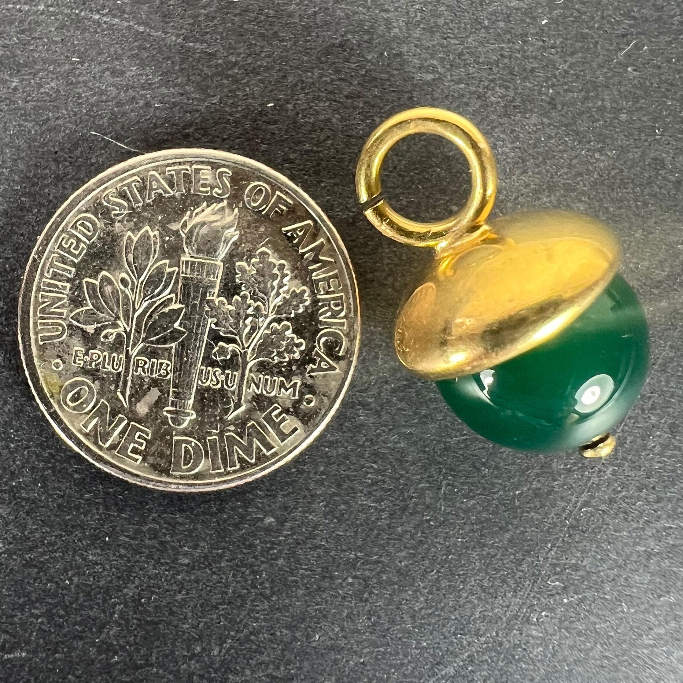 Pendentif sphère en agate verte en or jaune 18 carats en vente 6