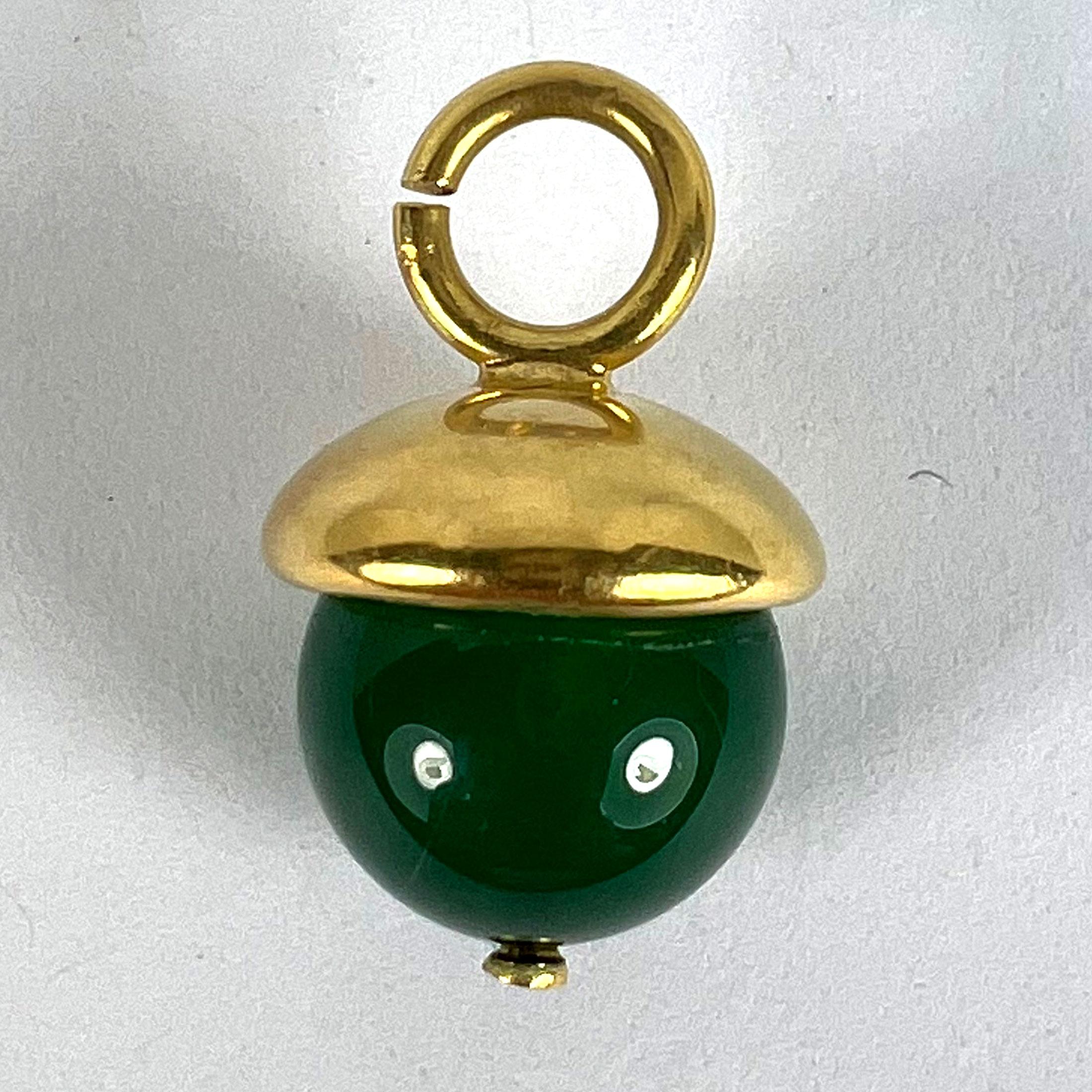 Pendentif sphère en agate verte en or jaune 18 carats en vente 7