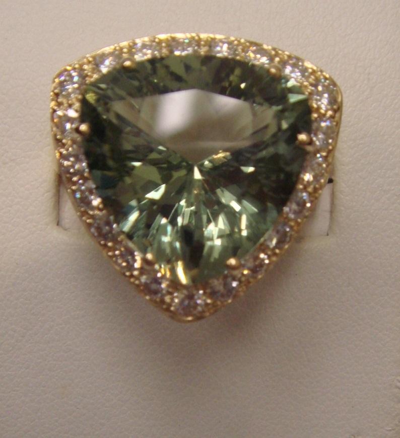 Women's 18 Karat Yellow Gold, Green Amethyst Bead Necklace For Sale