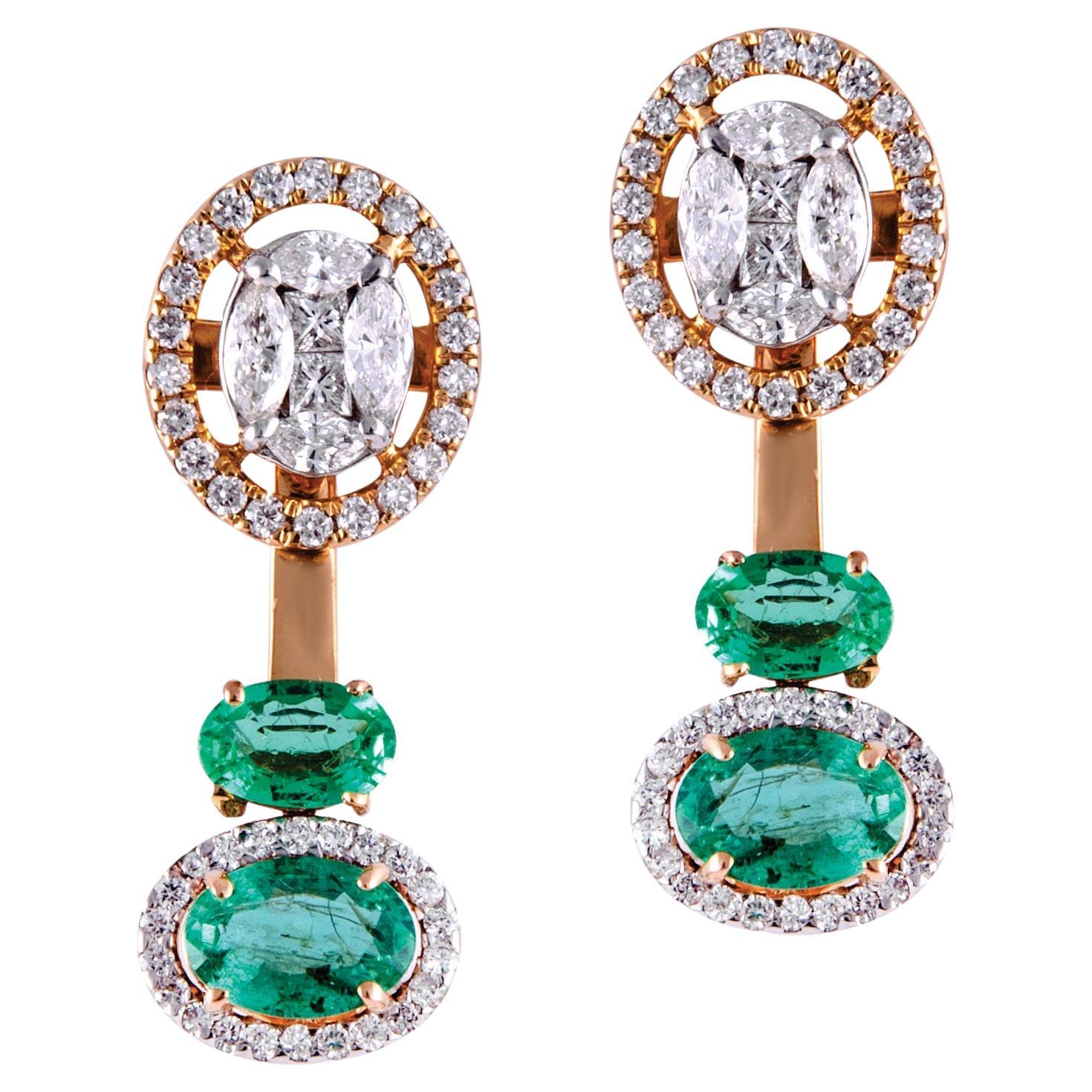 18 Karat Yellow Gold Green Emerald White Diamond Stud Earrings For Sale