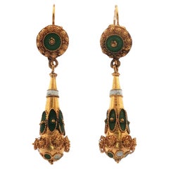 Boucles d'oreilles vintage pendantes en or jaune 18 carats et émail vert