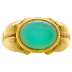18 Karat Yellow Gold Green Onyx Ring
