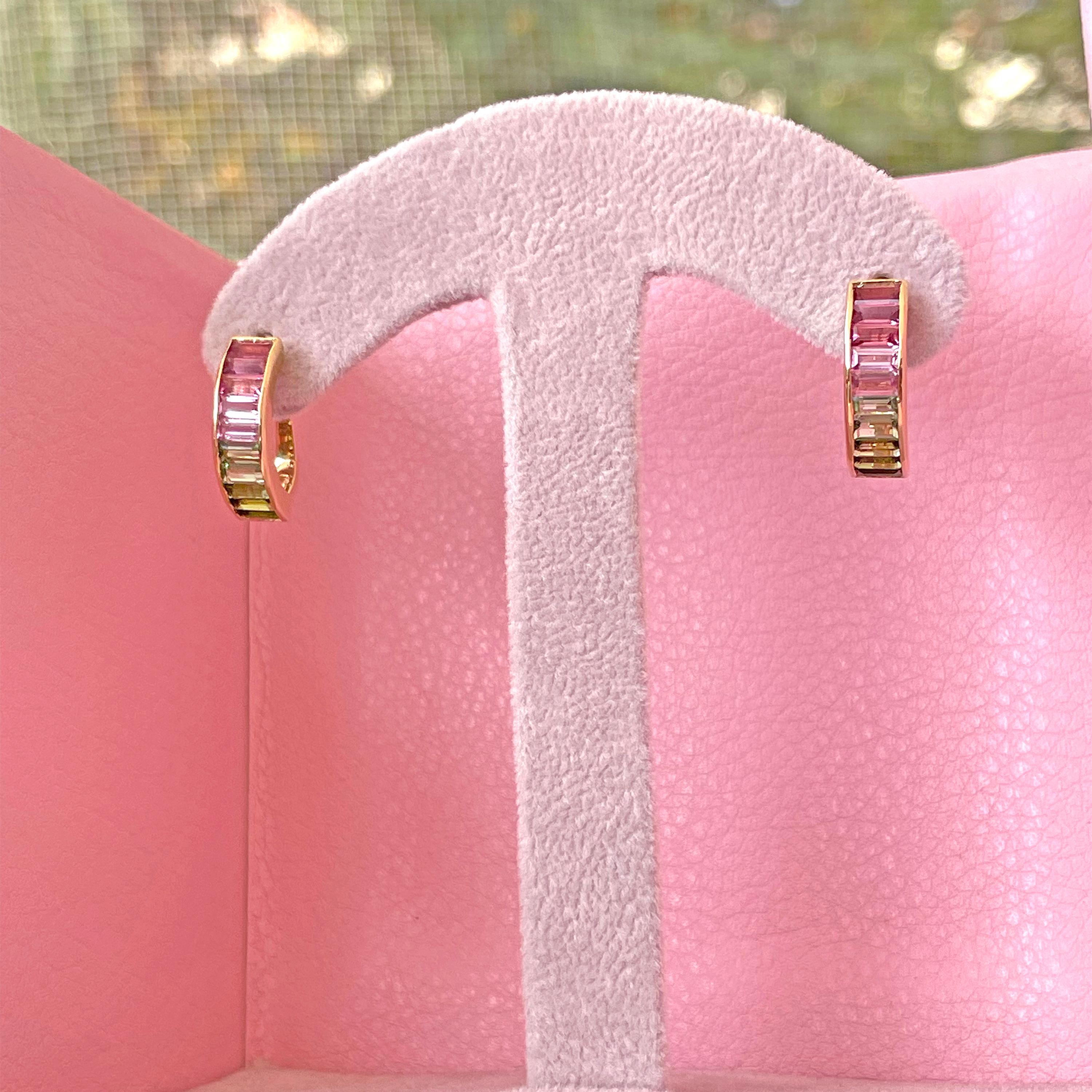 18 Karat Yellow Gold Green Pink Bi-Color Tourmaline Linear Huggie Hoop Earrings For Sale 1