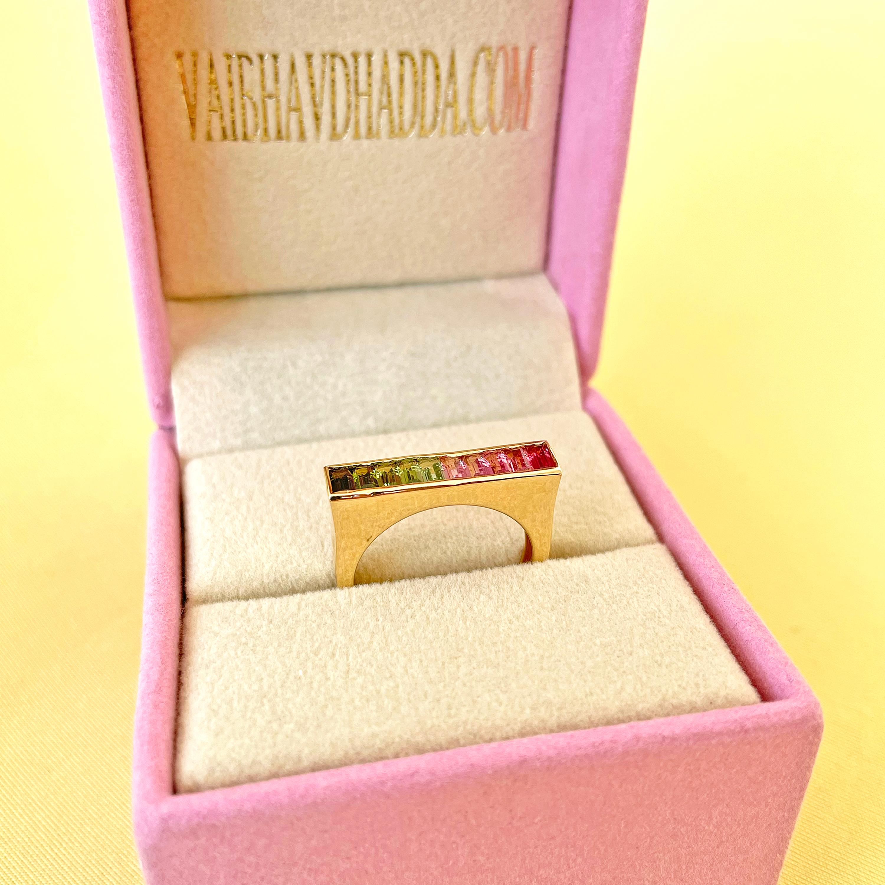 18 Karat Yellow Gold Green Pink Watermelon Bi-Color Tourmaline Linear Bar Ring For Sale 7