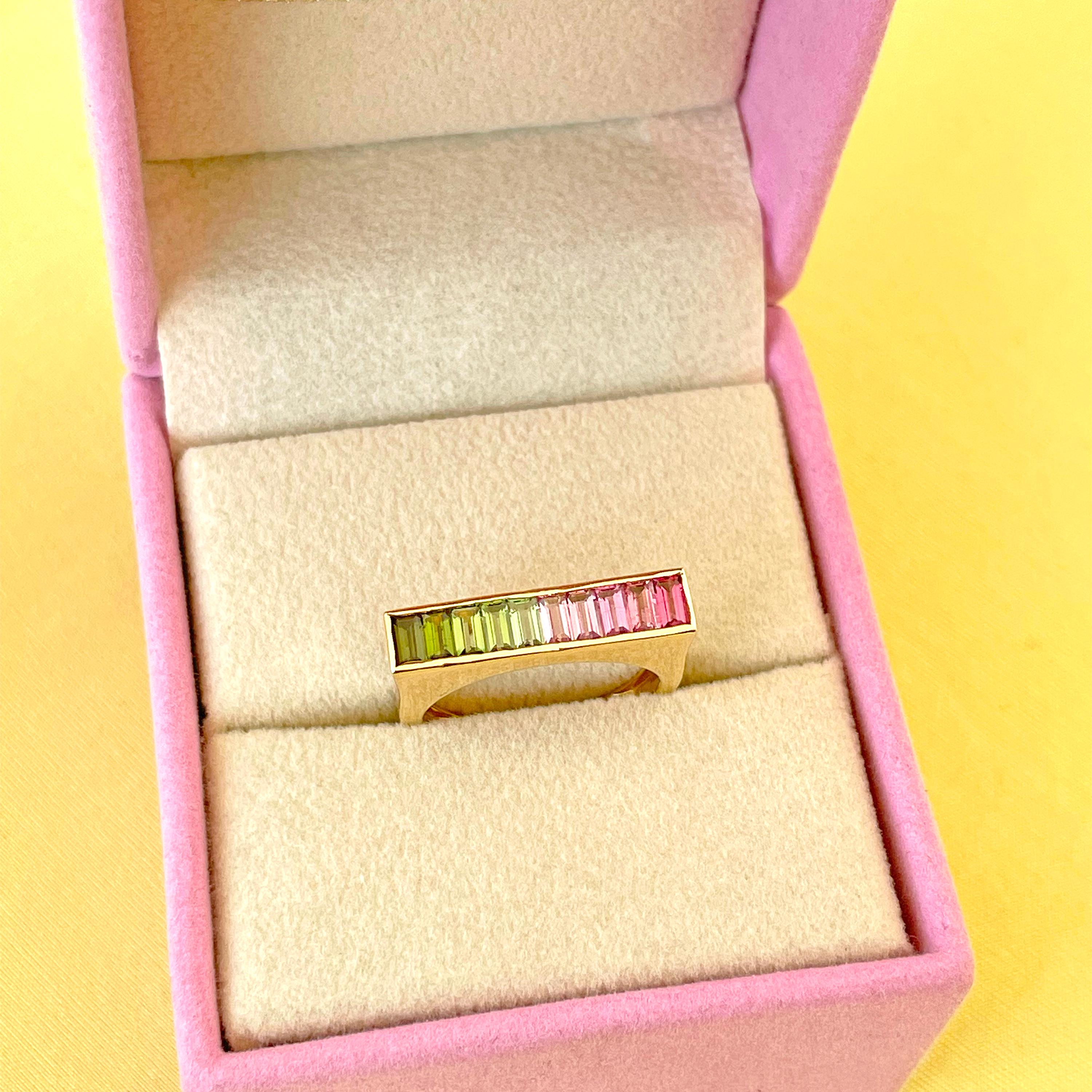 18 Karat Yellow Gold Green Pink Watermelon Bi-Color Tourmaline Linear Bar Ring For Sale 8