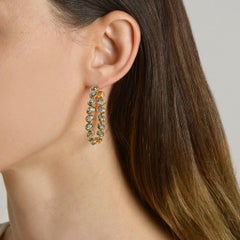 18 Karat Yellow Gold Green Sapphire 17.90 Carat Ombre Hoop Earrings, Grande