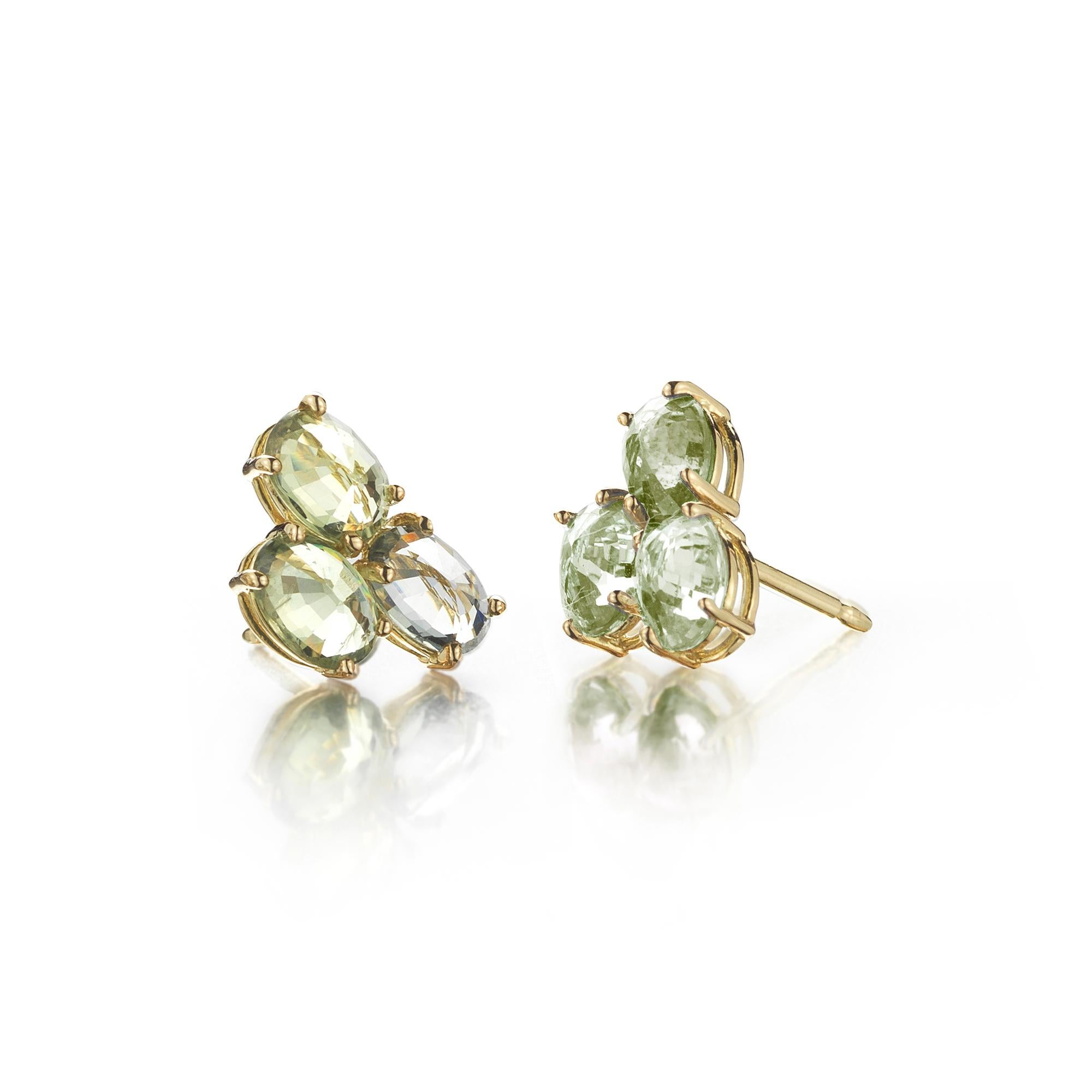Round Cut Paolo Costagli 18 Karat Yellow Gold Green Sapphire Ombré Stud Earring Set For Sale