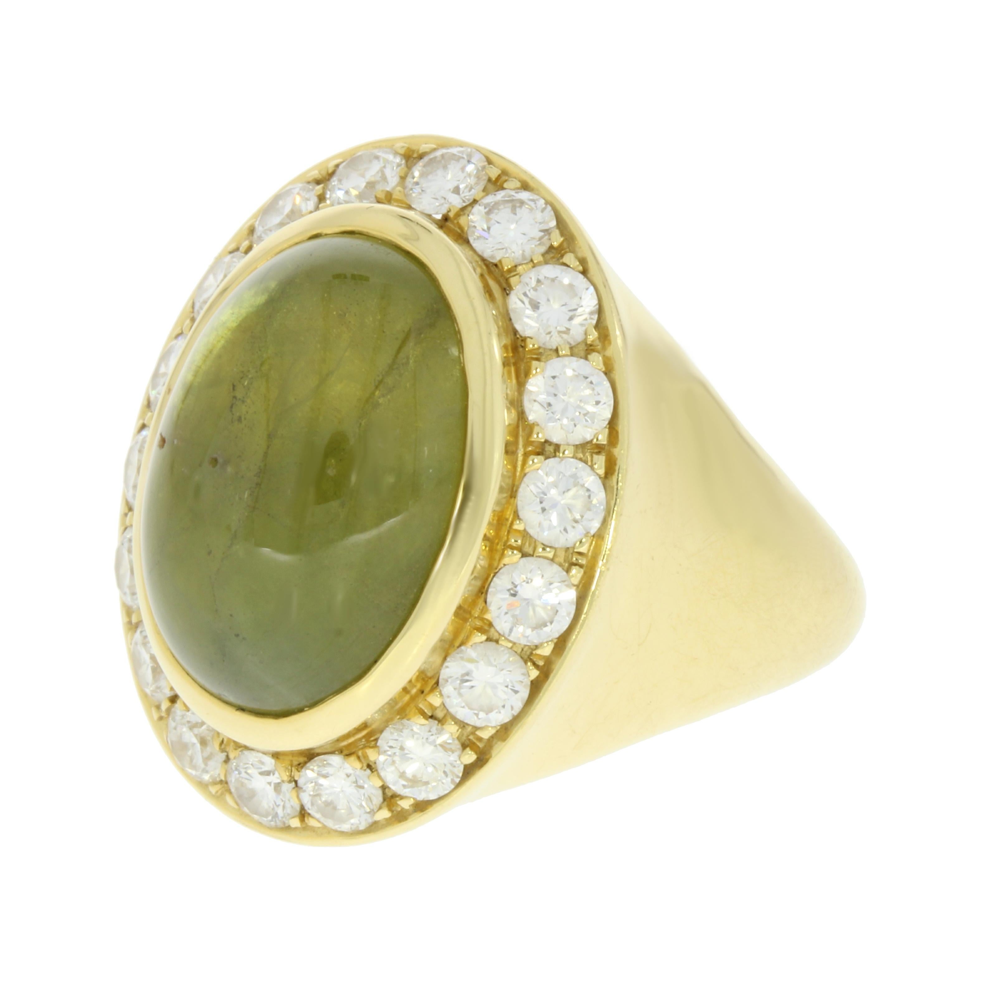 Contemporary 18 Karat Yellow Gold Green Sapphire and Diamond Pinky Ring by Niquesa