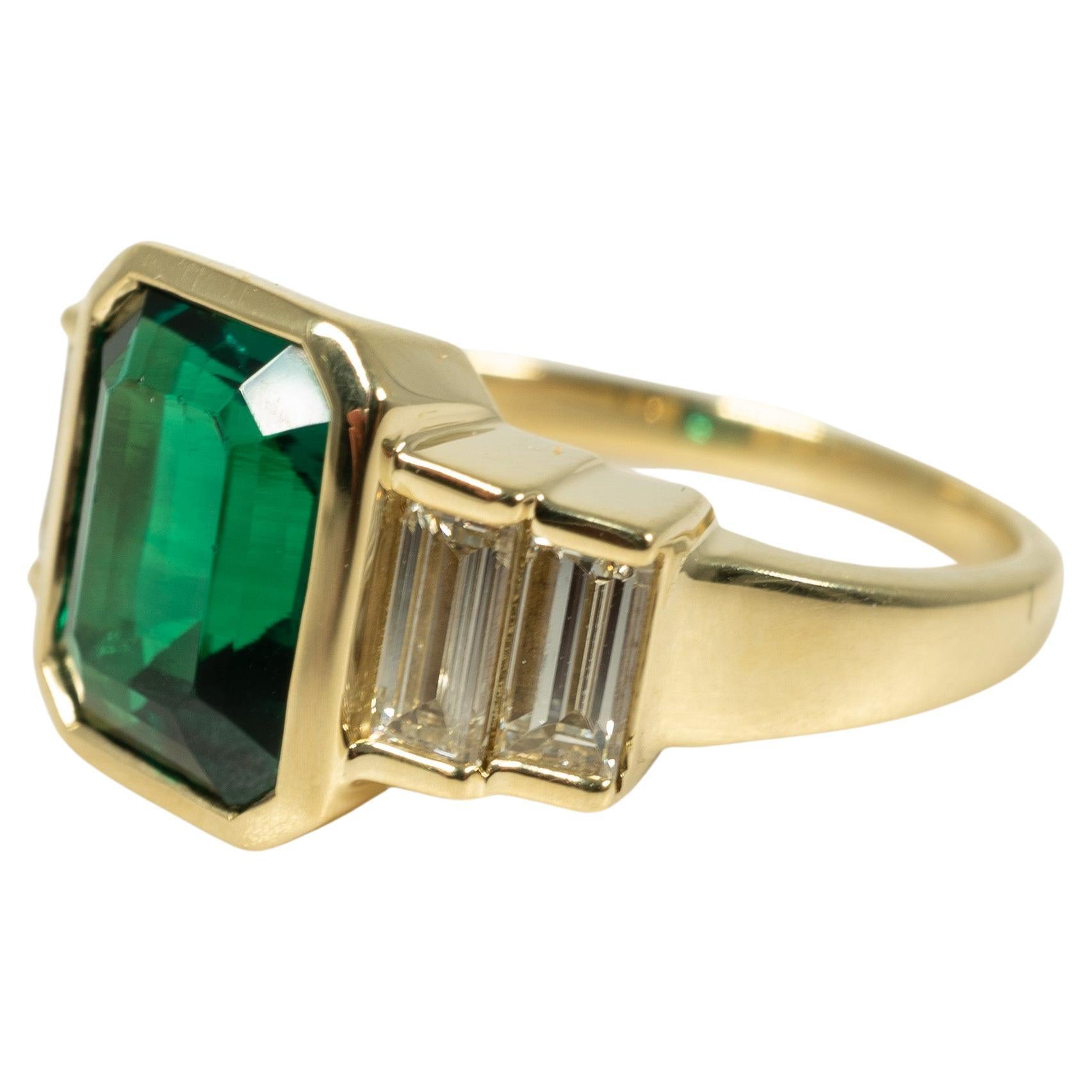 18 Karat Yellow Gold, Green Stone Diamond Ring