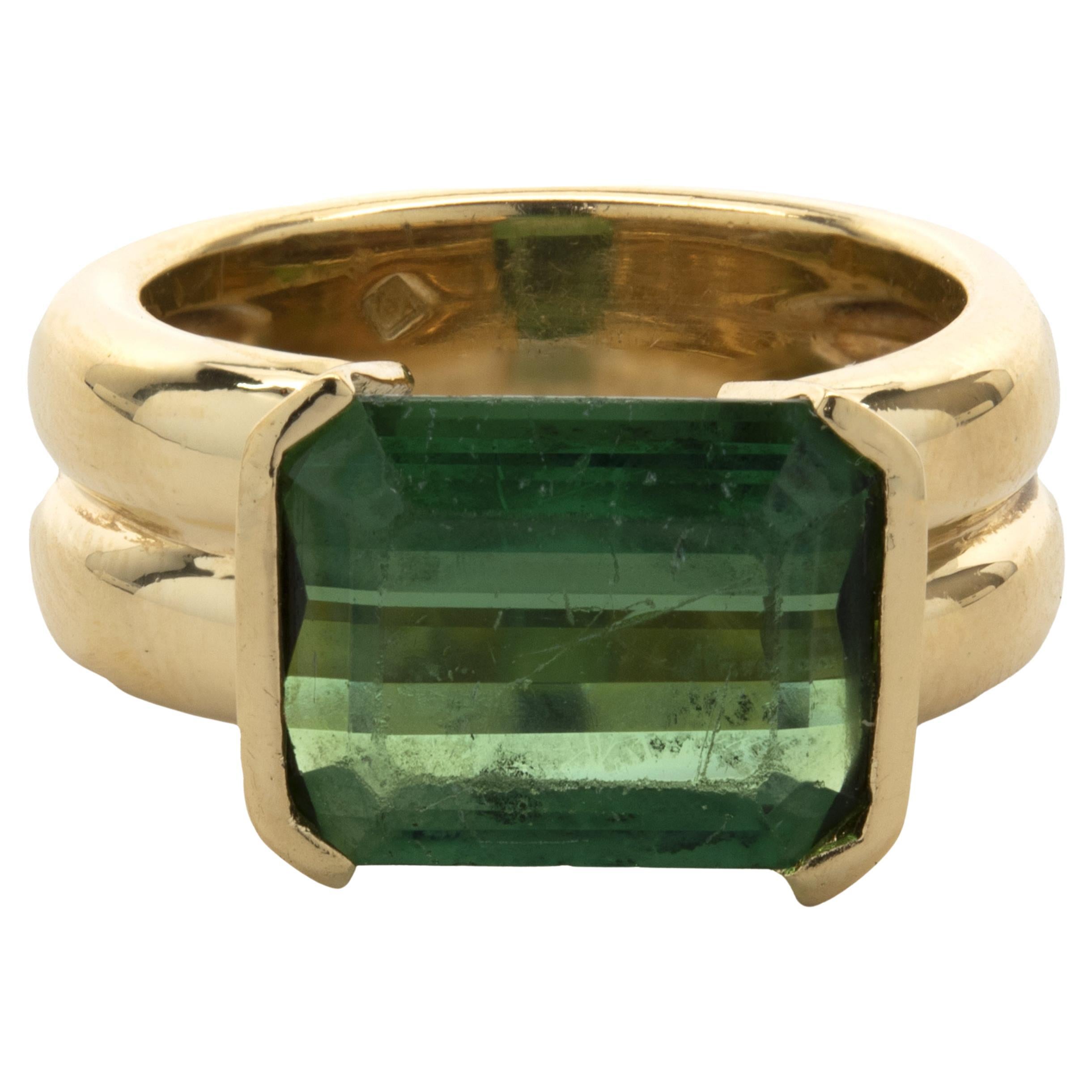 18 Karat Yellow Gold Green Tourmaline Ring