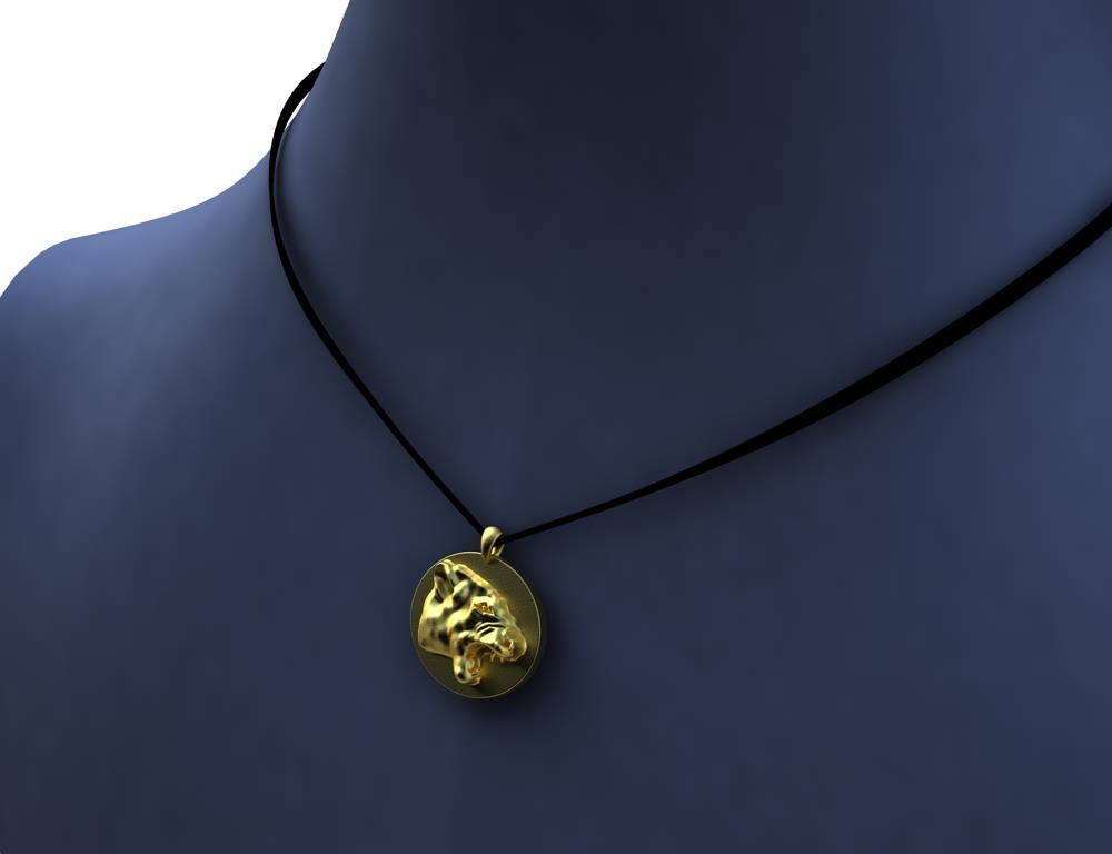 18 Karat Yellow Gold Growler Panther Pendant Necklace For Sale 1