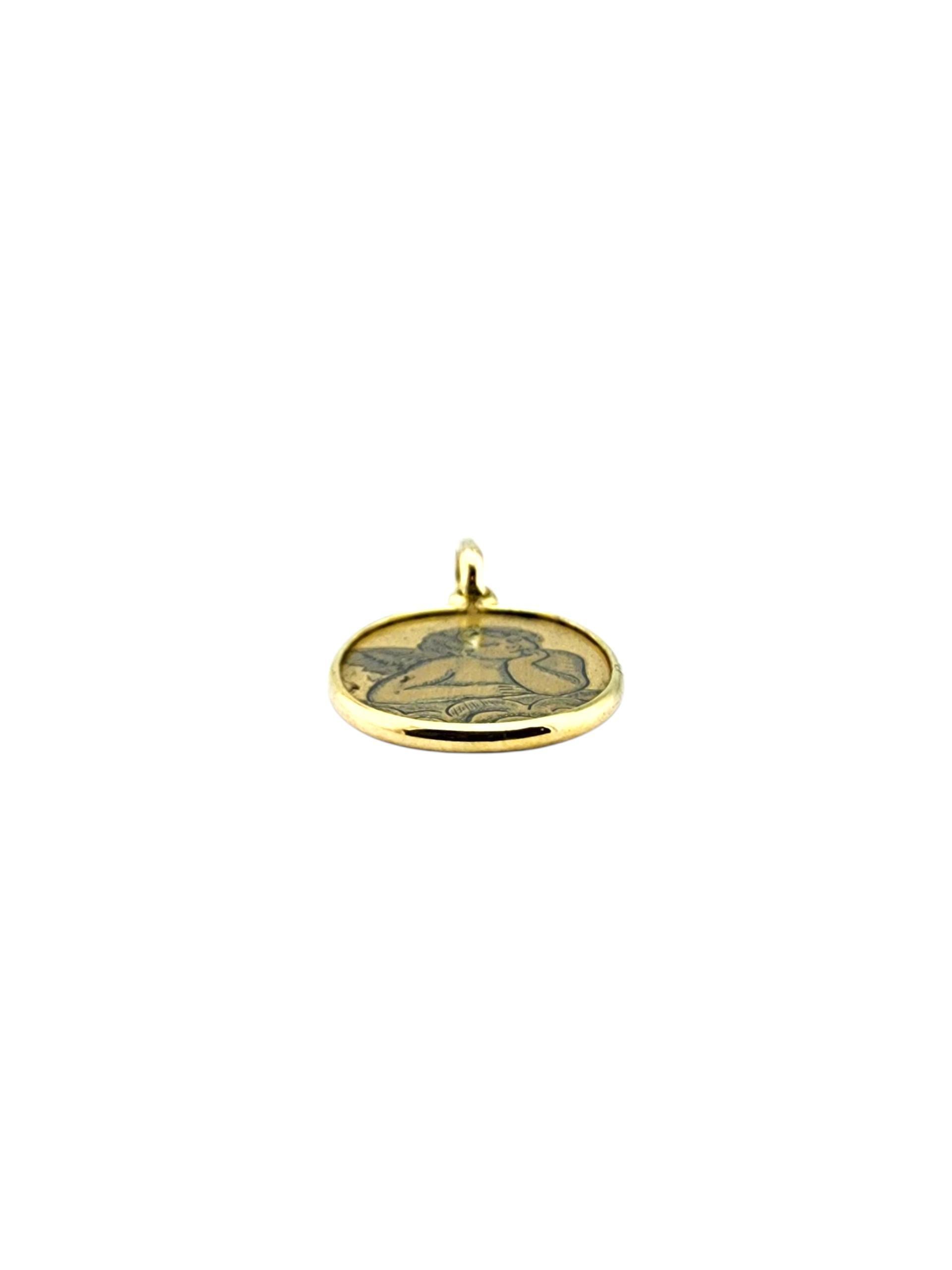 Pendentif ovale en or jaune 18 carats Ange gardien #23292 en vente 1