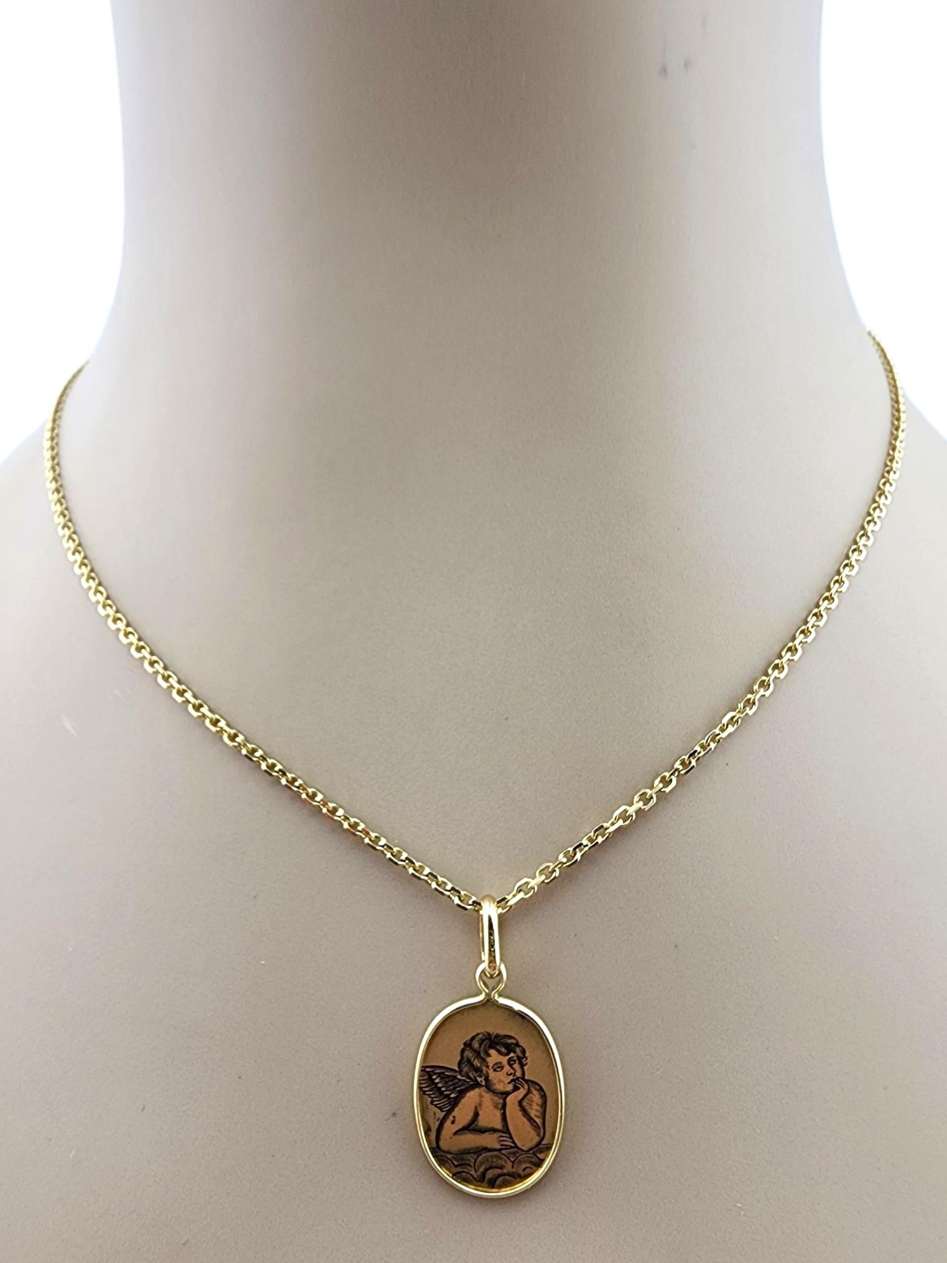 Pendentif ovale en or jaune 18 carats Ange gardien #23292 en vente 4