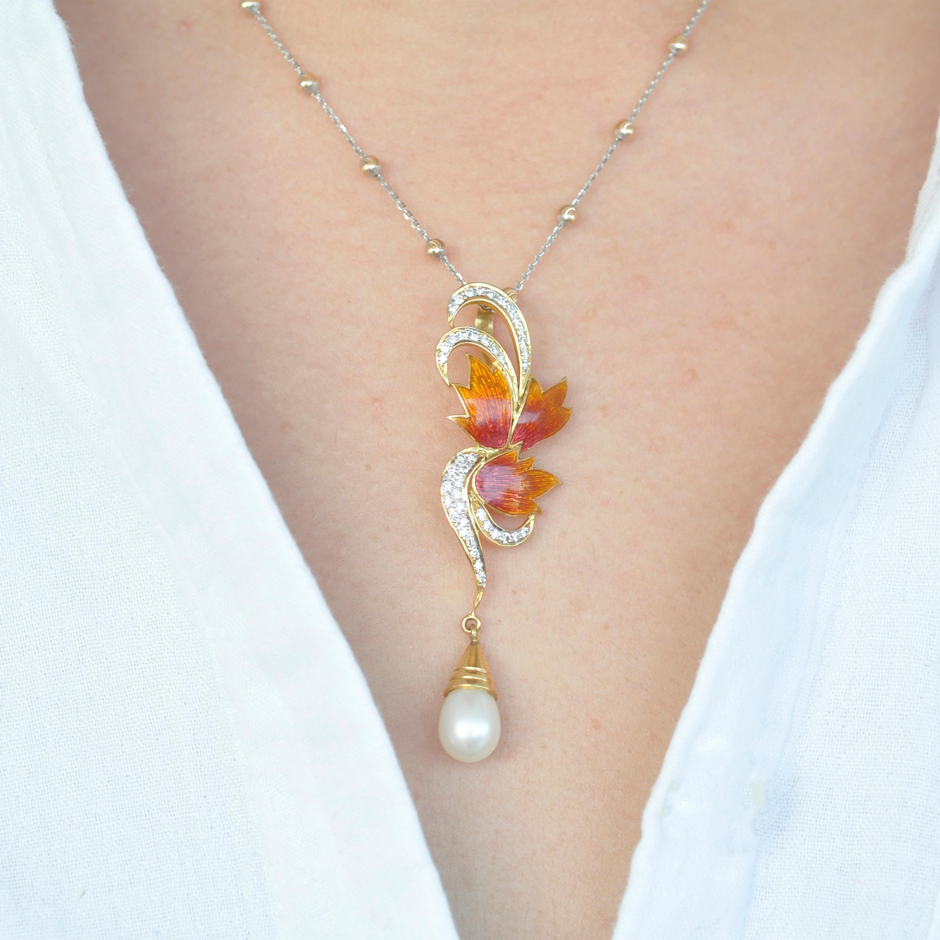 18 Karat Yellow Gold Guilloché French Enamel Diamond Pearl Pendant Necklace For Sale 3