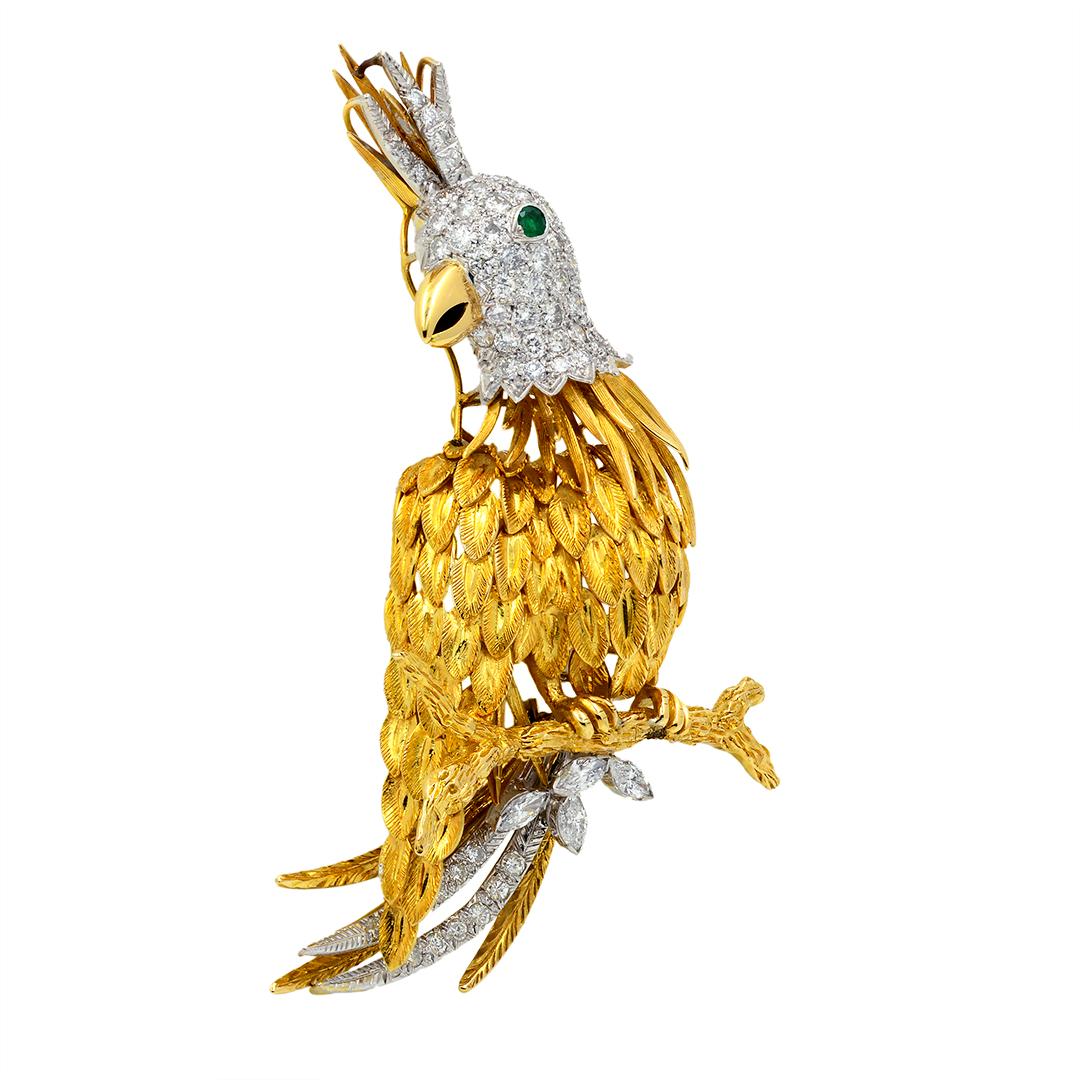 Round Cut 18 Karat Yellow Gold Gutschneider Parrot 5.50 Carat Brooch