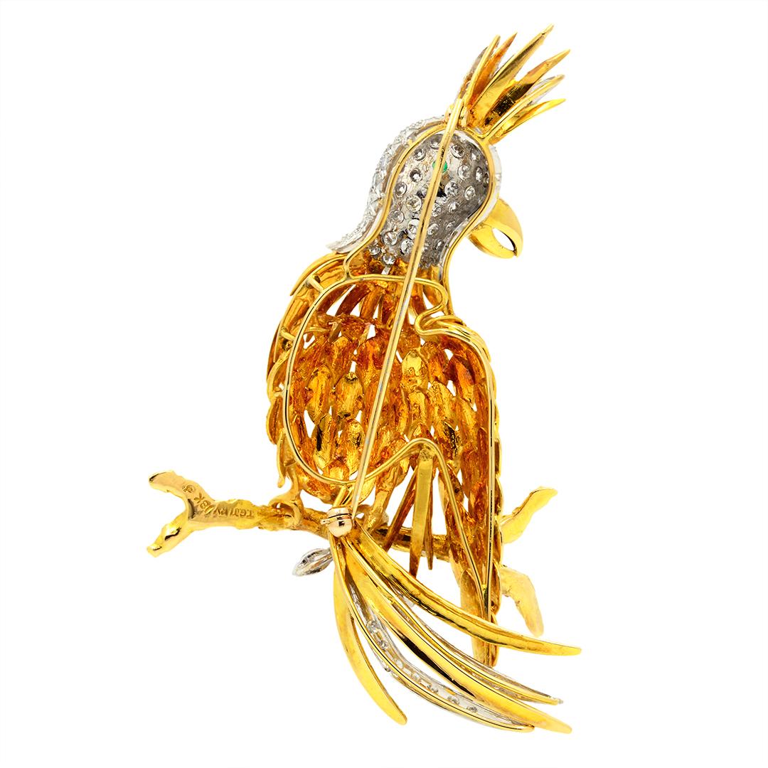 18 Karat Yellow Gold Gutschneider Parrot 5.50 Carat Brooch 3