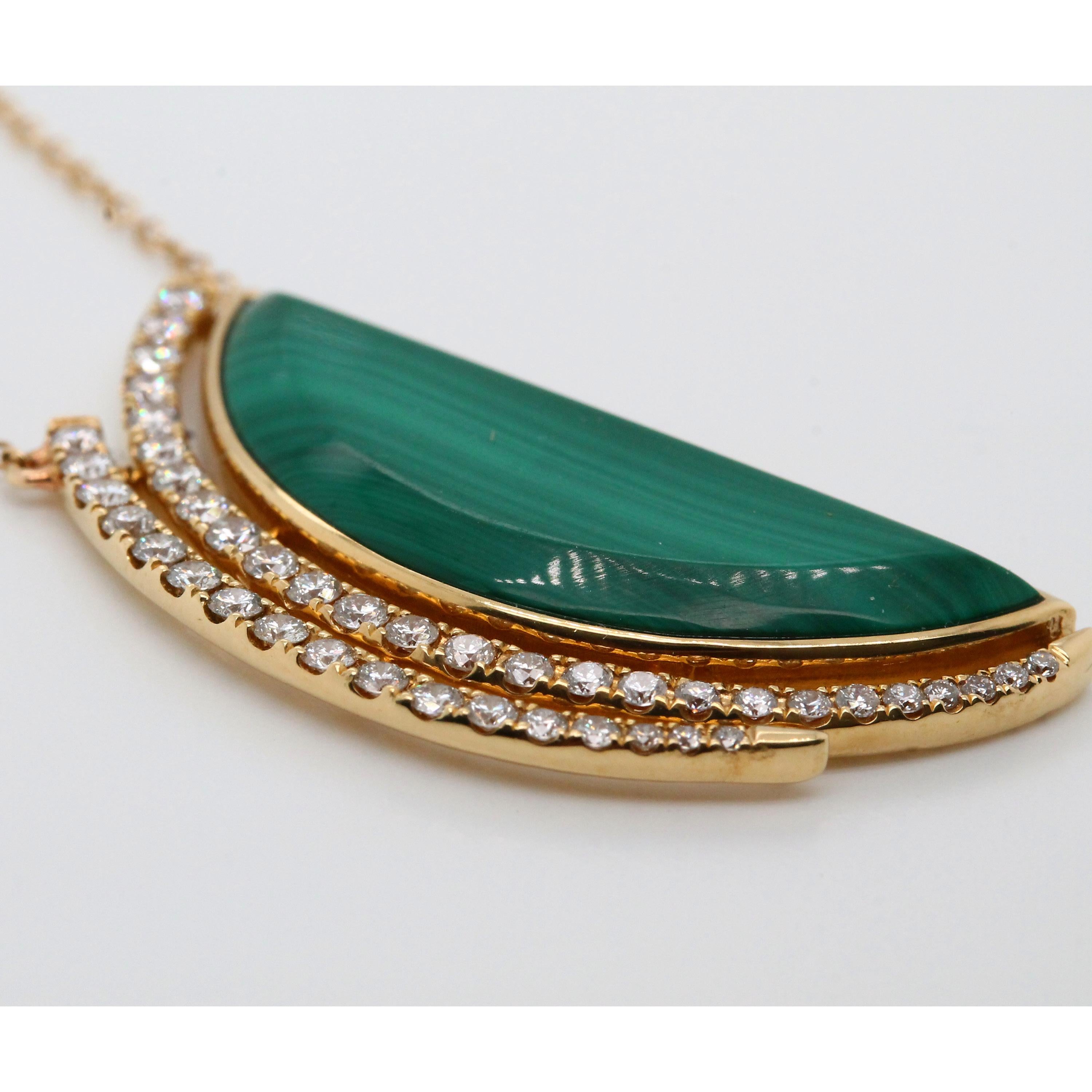 18 Karat Yellow Gold Half Moon Semi-Circle Necklace with Malachite and Diamonds In New Condition For Sale In Great Neck, NY