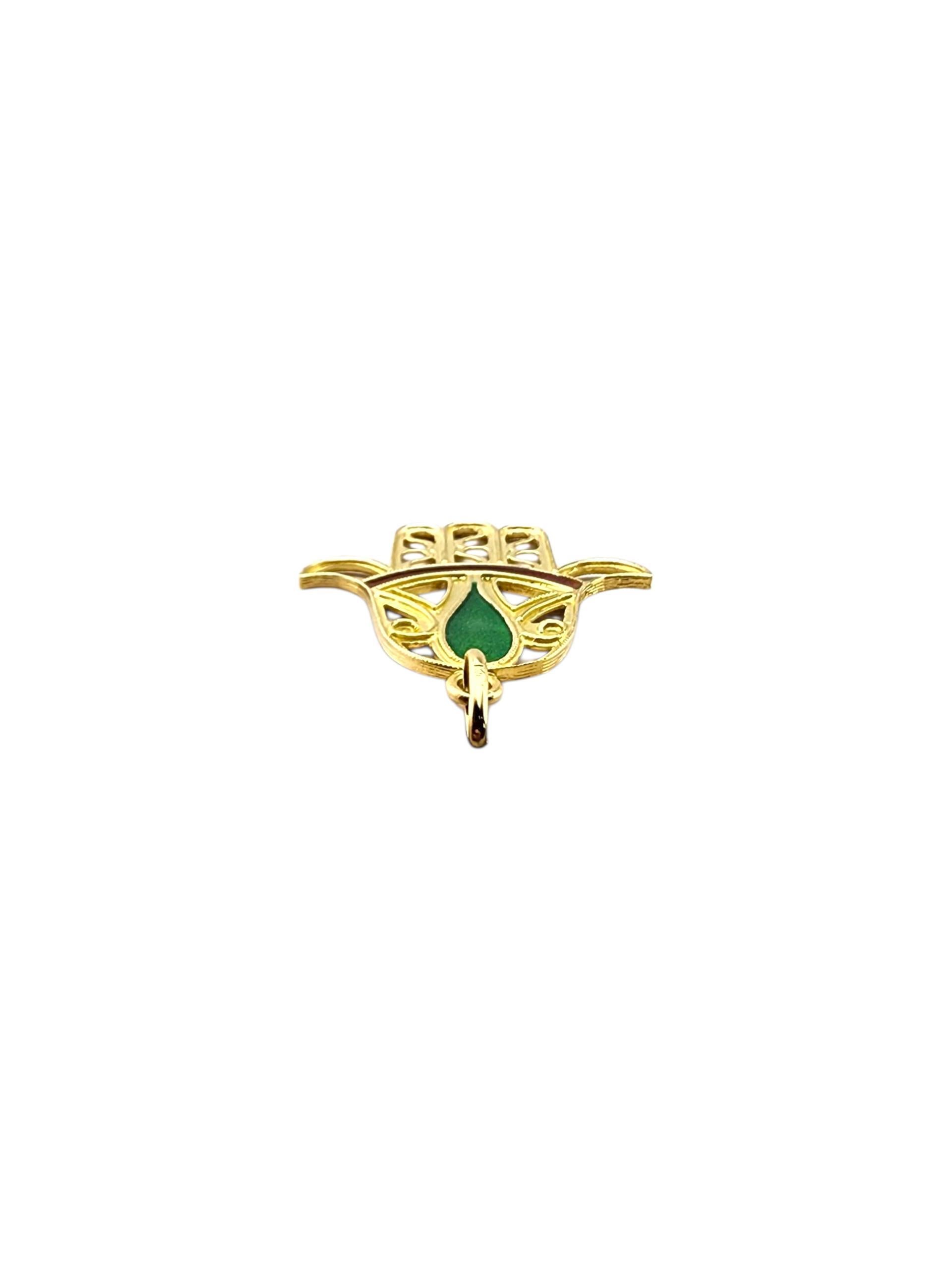 Ciondolo Hamsa Mano di Fatima in oro giallo 18 carati #23048 In condizioni buone in vendita a Washington Depot, CT