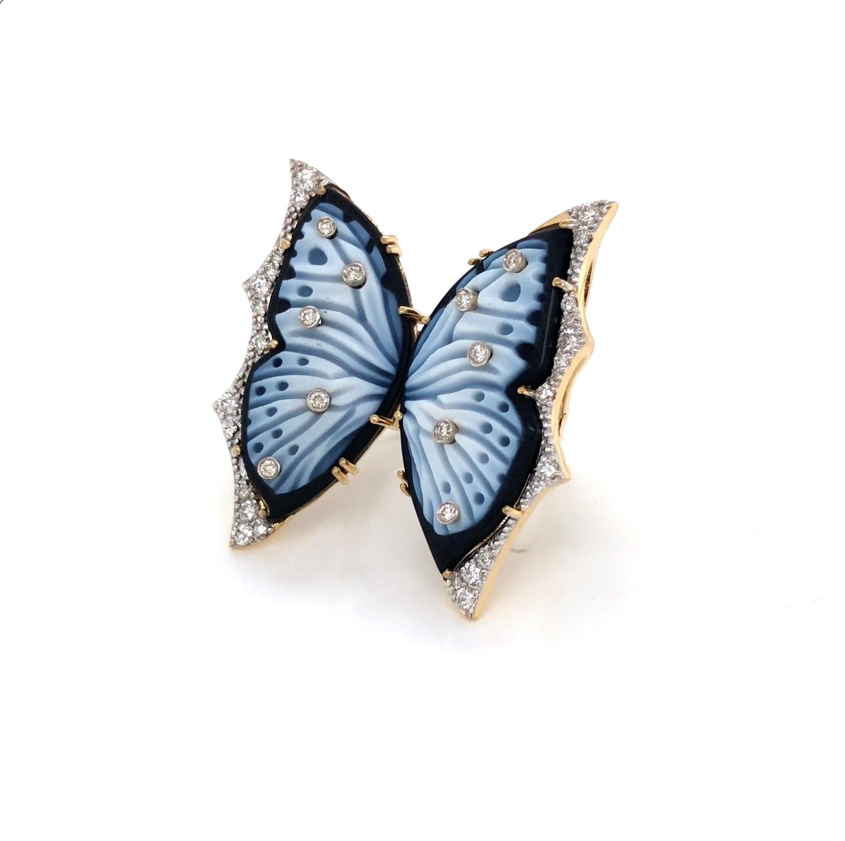For Sale:  18 Karat Yellow Gold Hand-Carved Agate Butterfly Diamond Ring 6