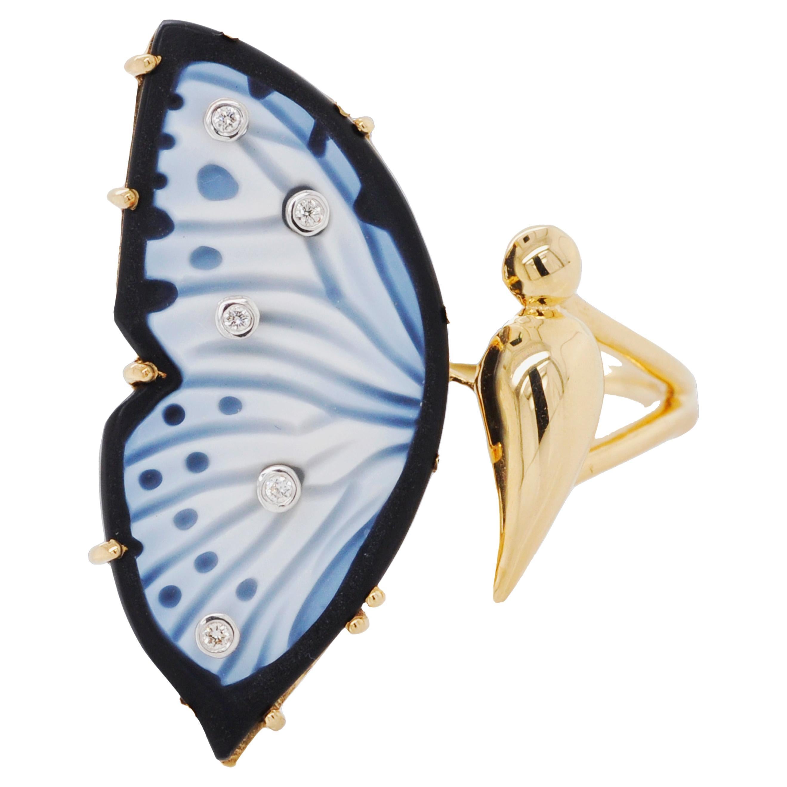 18 Karat Yellow Gold Hand-Carved Natural Agate Butterfly Diamond Ring For Sale