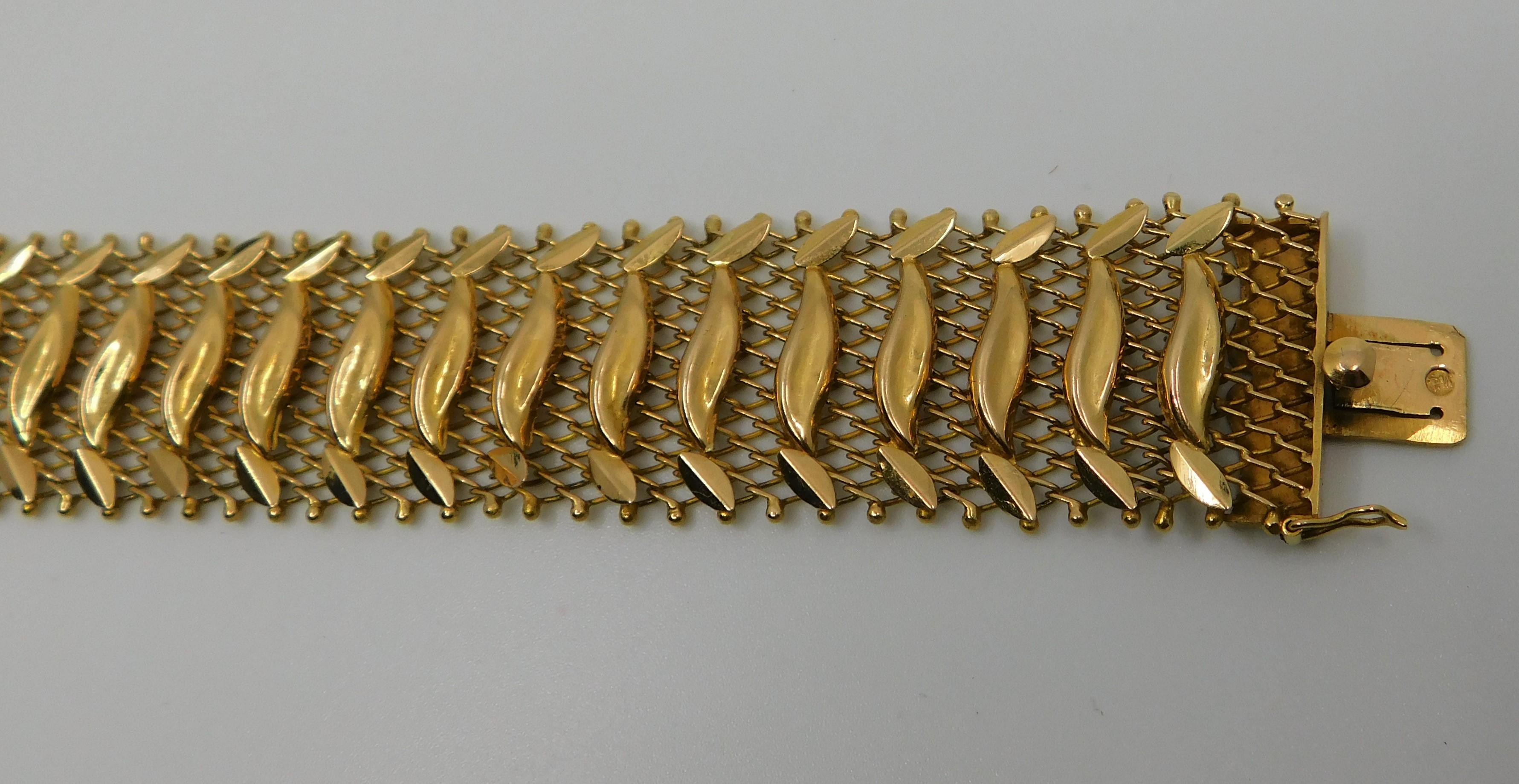18-Karat Yellow Gold Handmade Bracelet For Sale 6