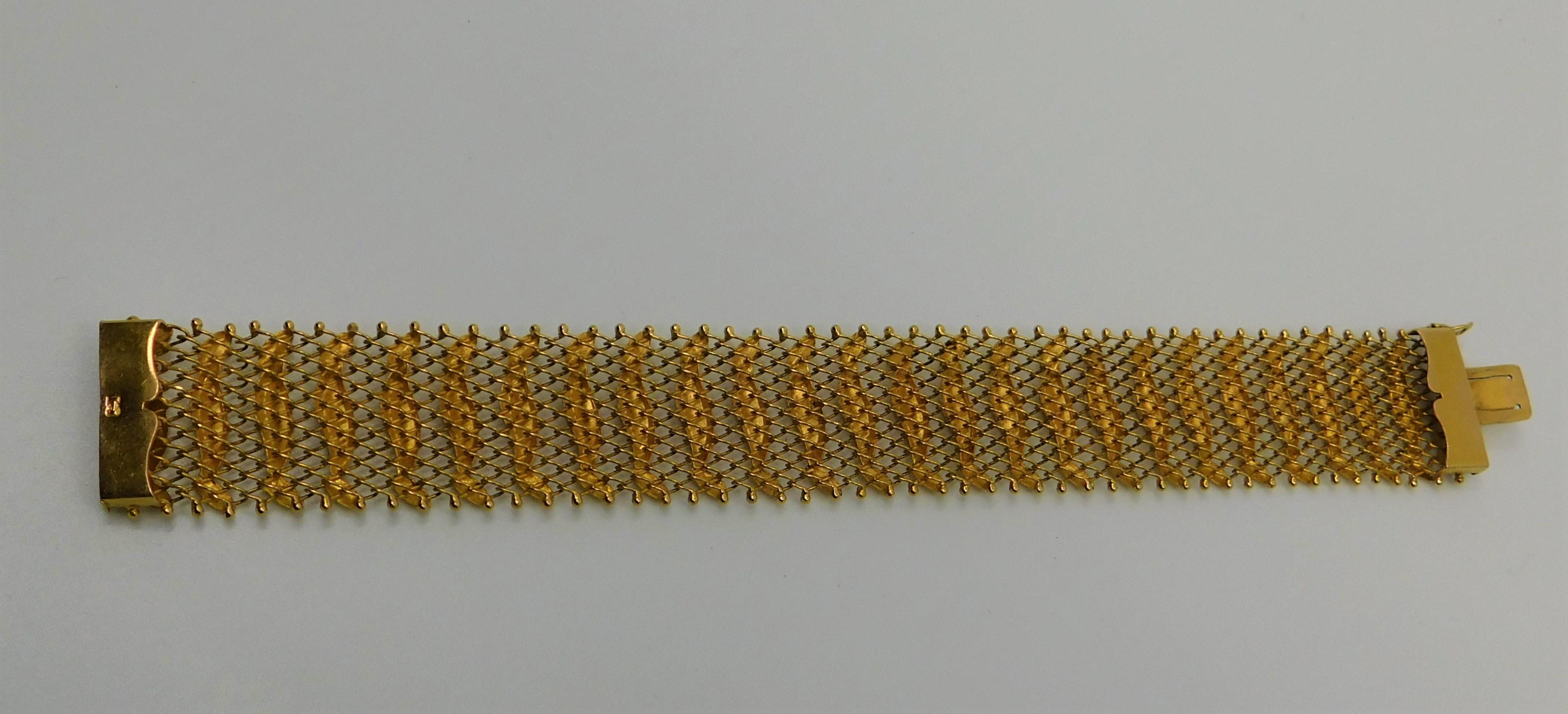 18-Karat Yellow Gold Handmade Bracelet For Sale 10