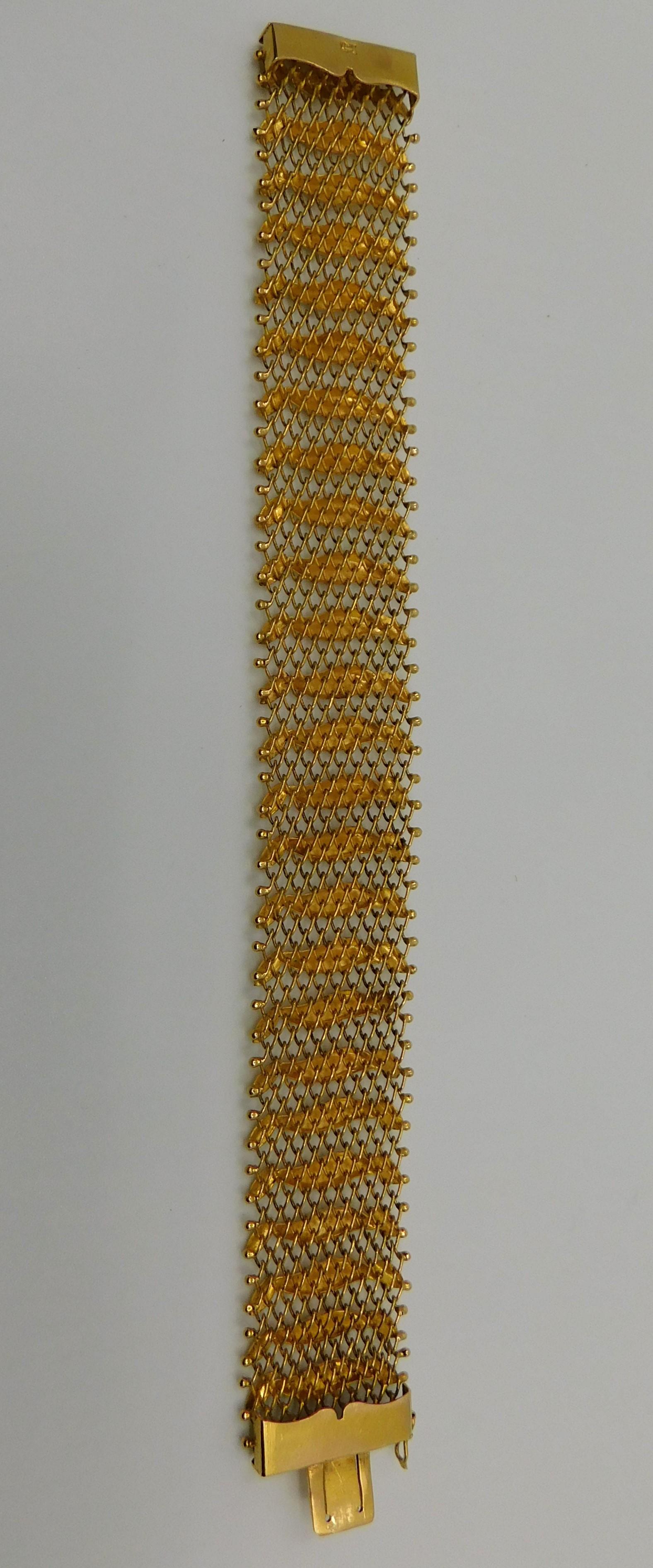 18-Karat Yellow Gold Handmade Bracelet For Sale 13